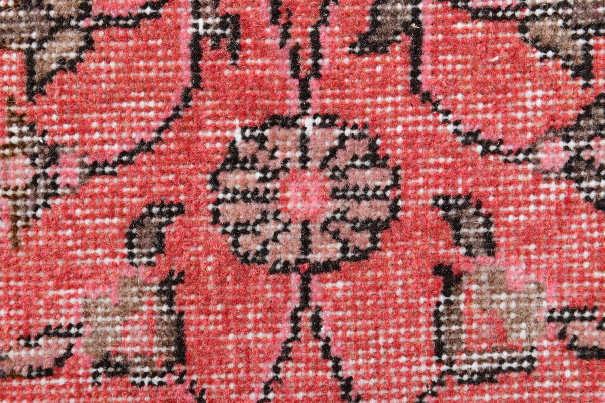 Yalikavak rug: 1970s handmade Anatolian rug with floral motifs and cotton backing