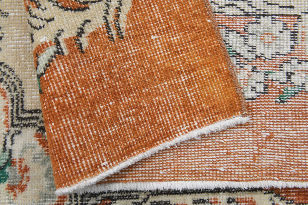 Hand-crafted Anatolian vintage rug Gulara in wool, 1970s