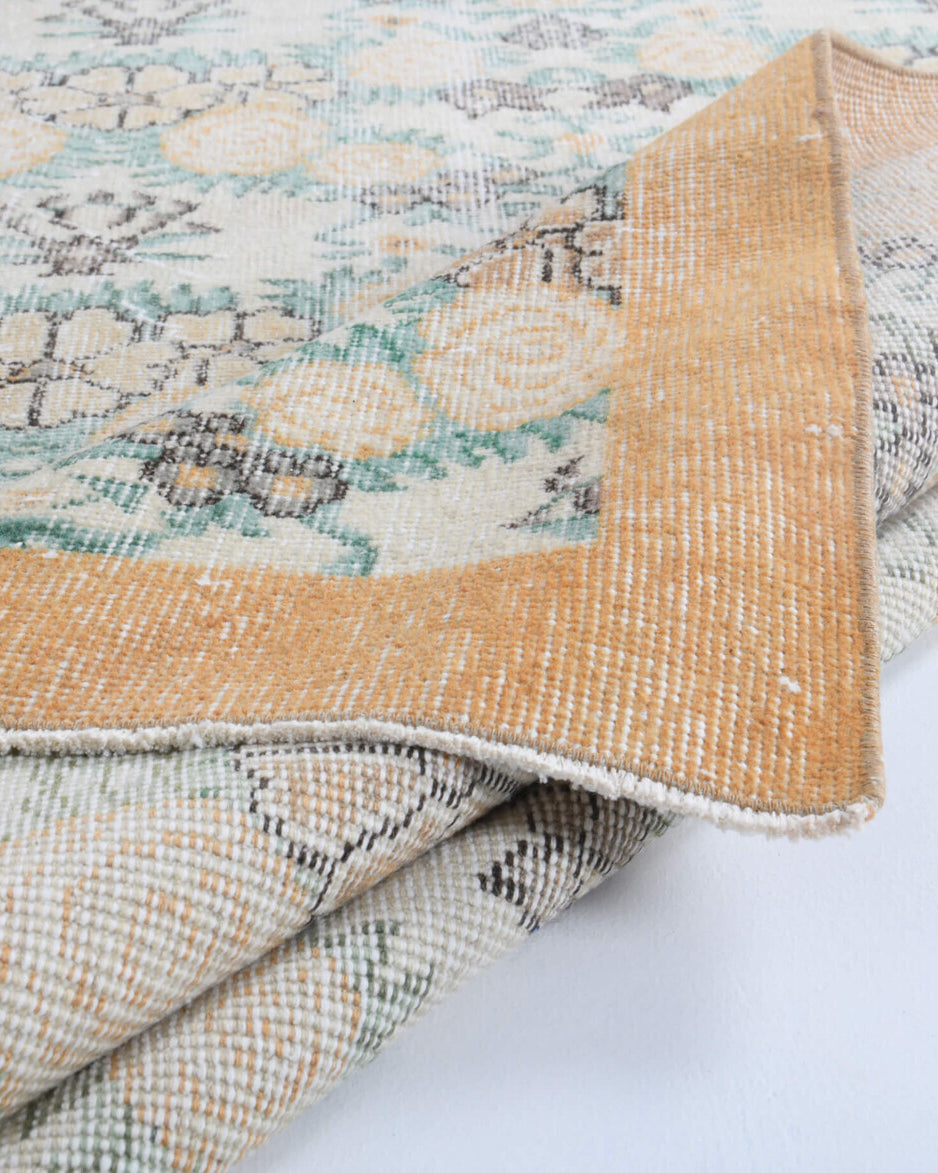 Hand-crafted Anatolian vintage rug Nino in wool, 1970s