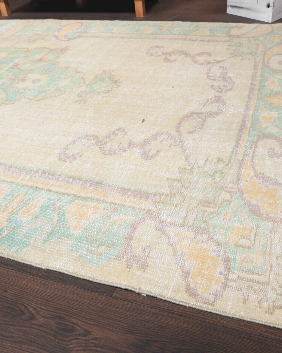 One-of-a-kind 1970s Anatolian vintage area rug in wool, 4'10" x 8'5"