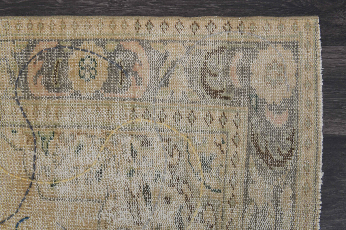 Designer′s Choice - Vintage Area Anatolian Carpet