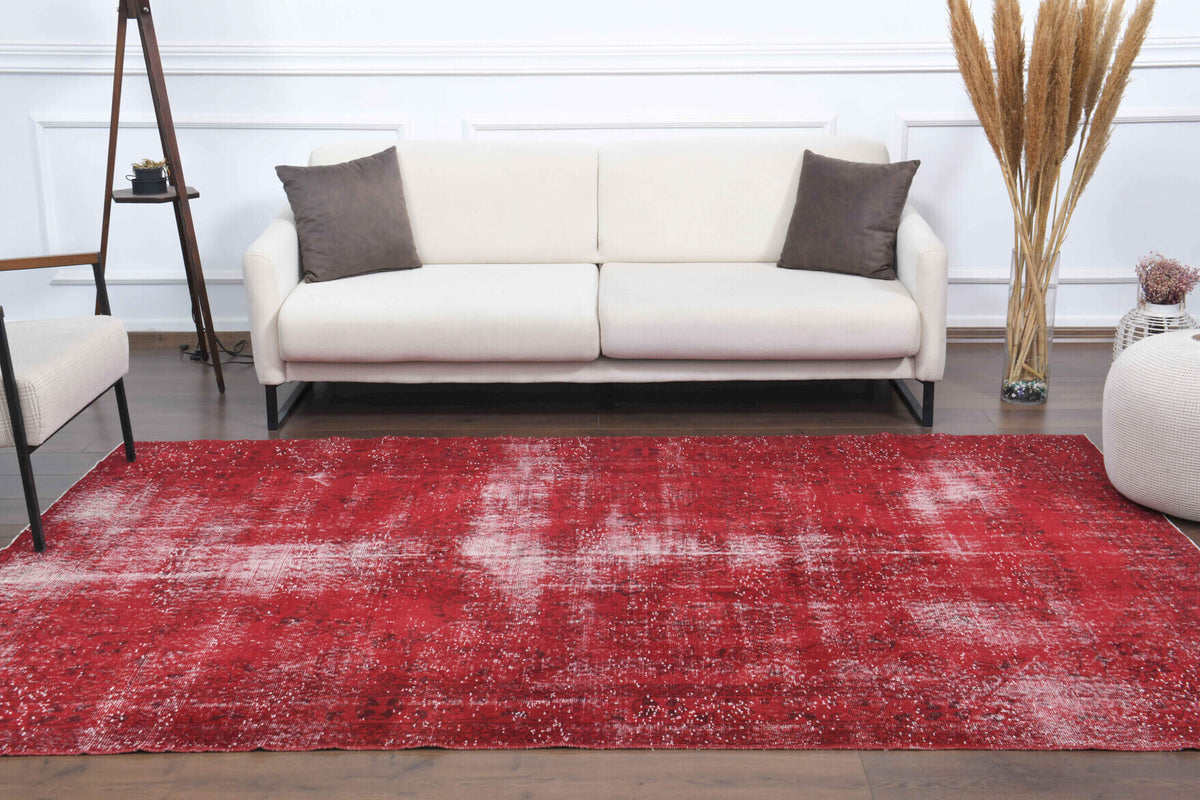 Ceylansad rug: 1970s handmade Anatolian rug with oriental motifs and cotton backing