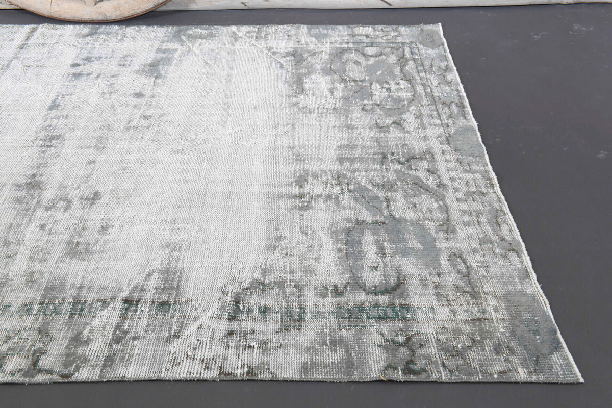 170x270 cm distressed vintage Anatolian area rug – Sedefara, low pile, wool