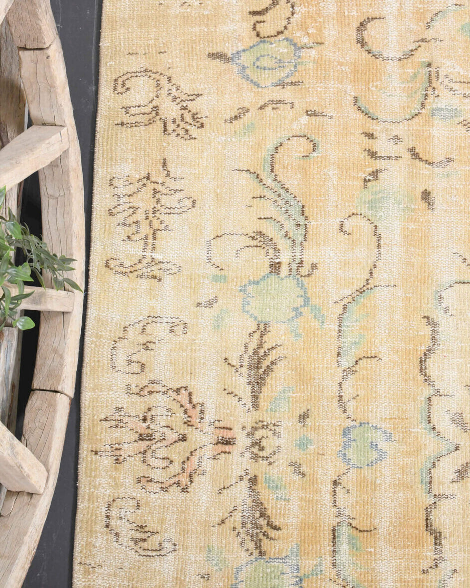 Handmade wool rug from Anatolia, Turkey – Semi-Antique Neutral Anatolian Area Rug 5'8" x 8'8"