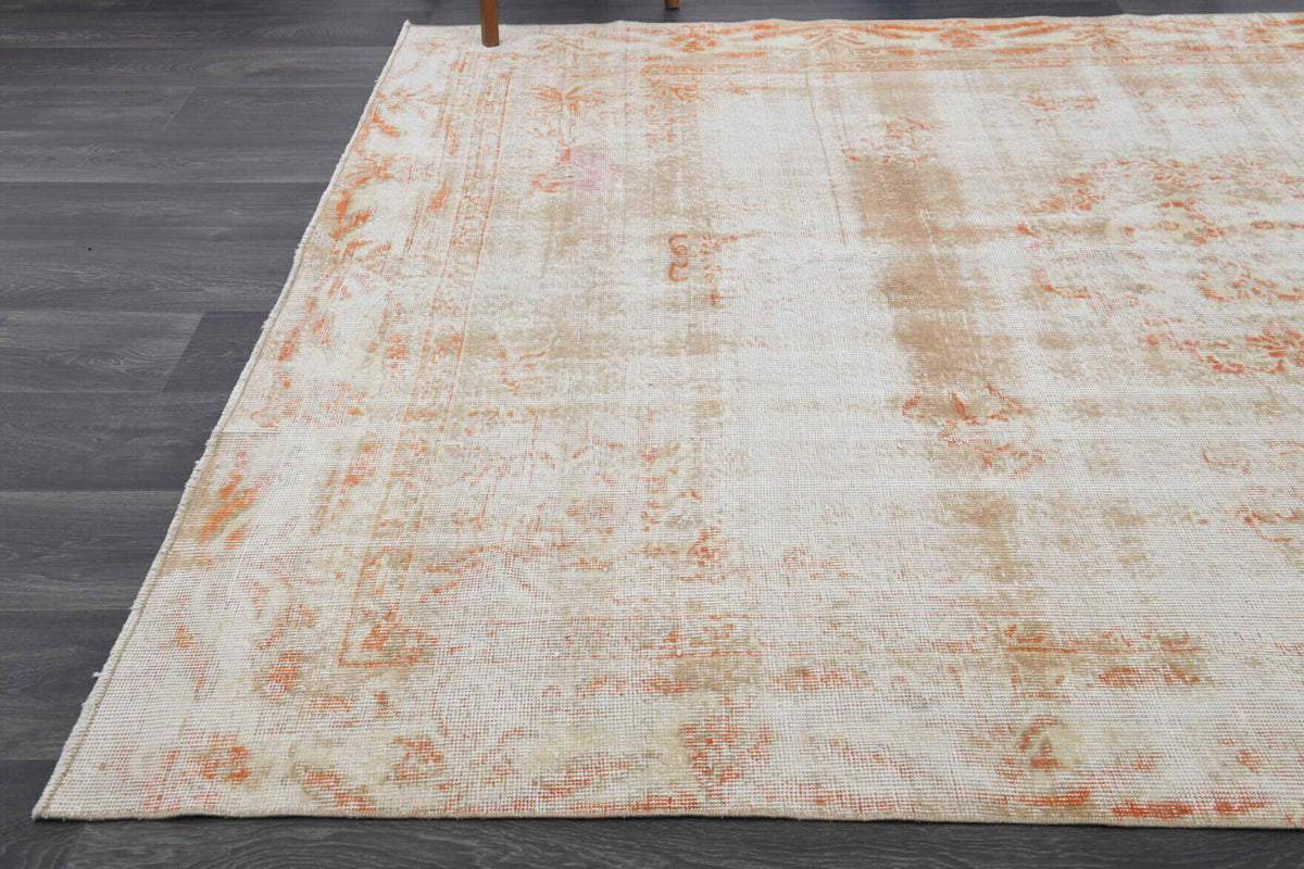 Zulalnihal rug: 1950s handmade Anatolian rug with oriental motifs and cotton backing