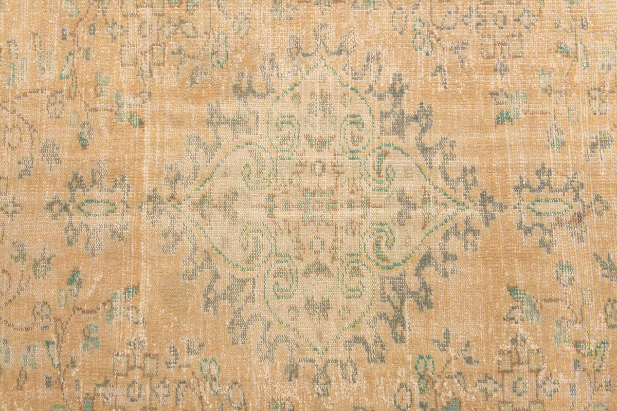 Oriental Vintage Oushak Area Rug