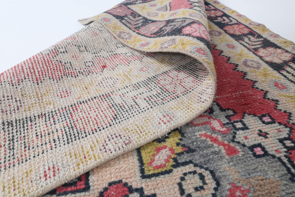 Handmade wool runner from Anatolia, Turkey – Vintage Varosh Runner Rug 3'3" x 9'5"