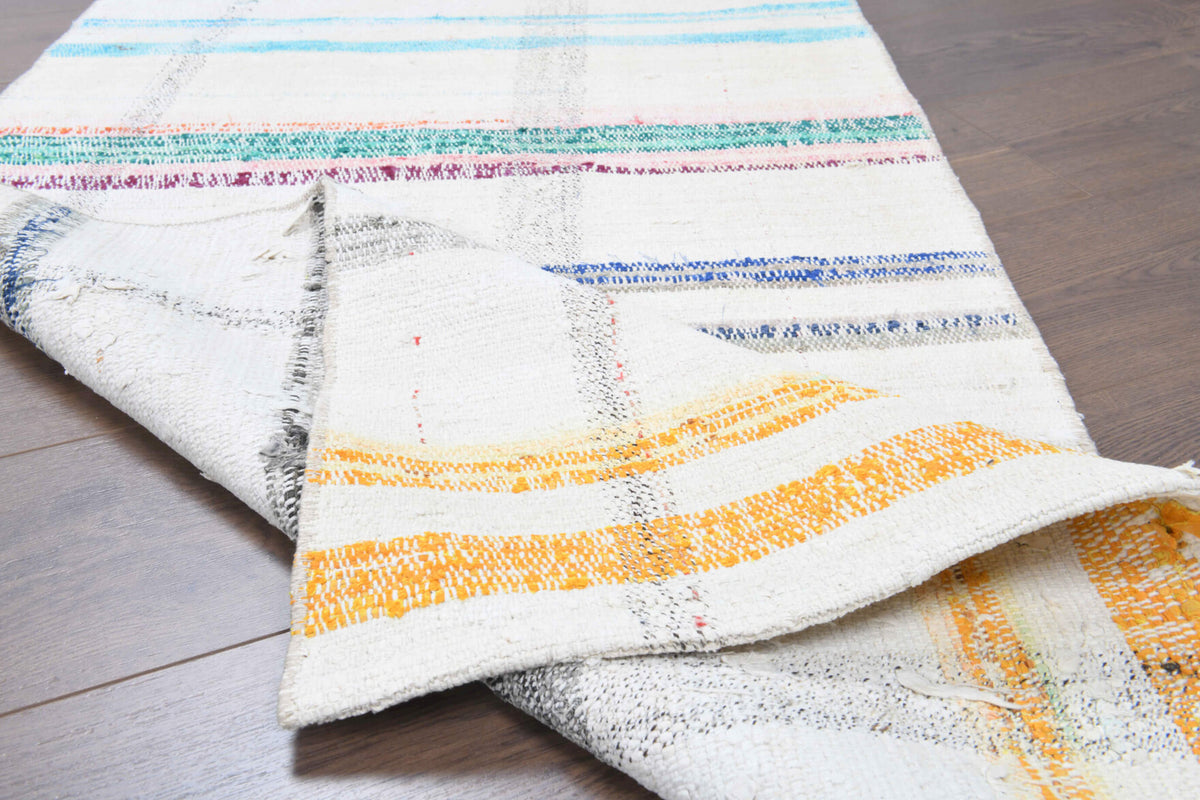 Mujgankusa – vintage runner for living room or bedroom, 2'7" x 7'3" (78x220 cm)