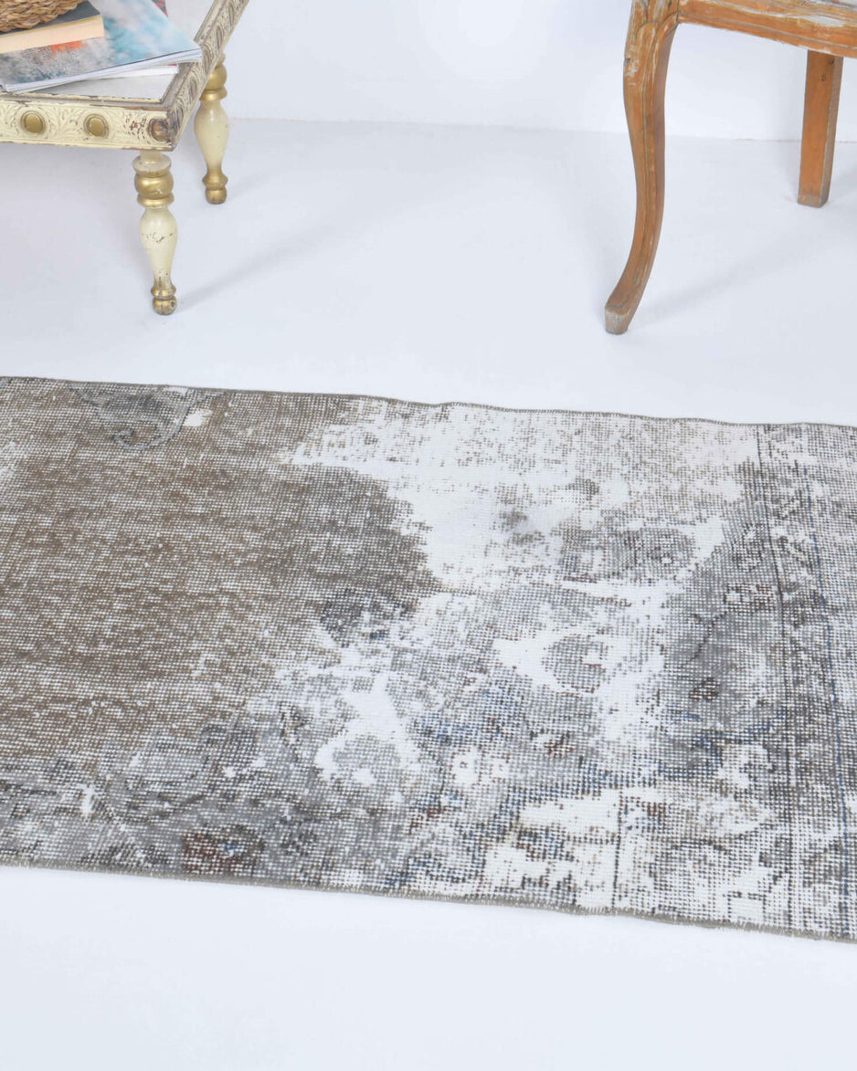 72x323 cm distressed vintage Anatolian runner rug – Hazanbike, low pile, wool