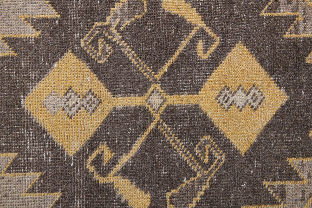 Authentic Anatolian vintage runner rug (1970s) with geometric design – one-of-a-kind at Fame Rugs