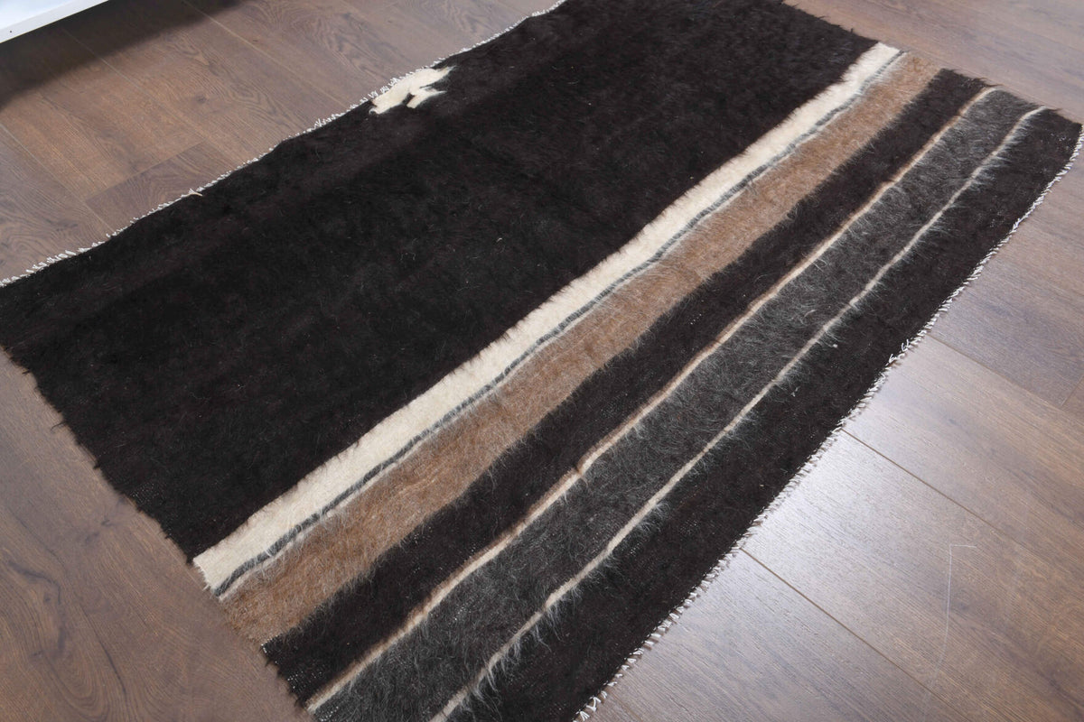 One-of-a-kind 1960s Anatolian vintage kilim rug in wool, 2'9" x 4'3"
