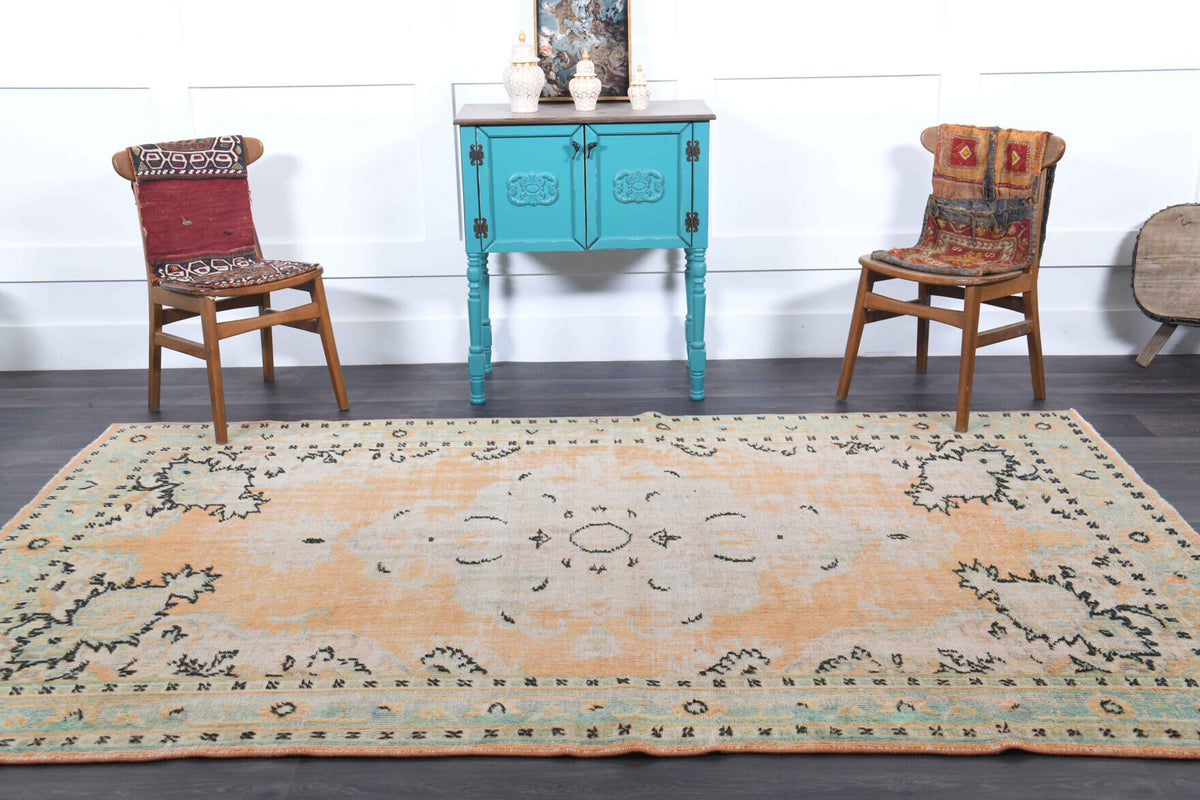 Oriental Vintage Anatolian Area Rug
