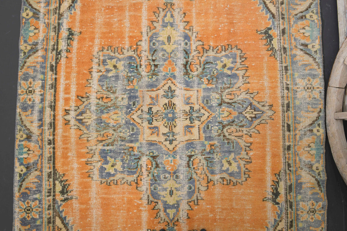 Oriental Vintage Area Anatolian Rug