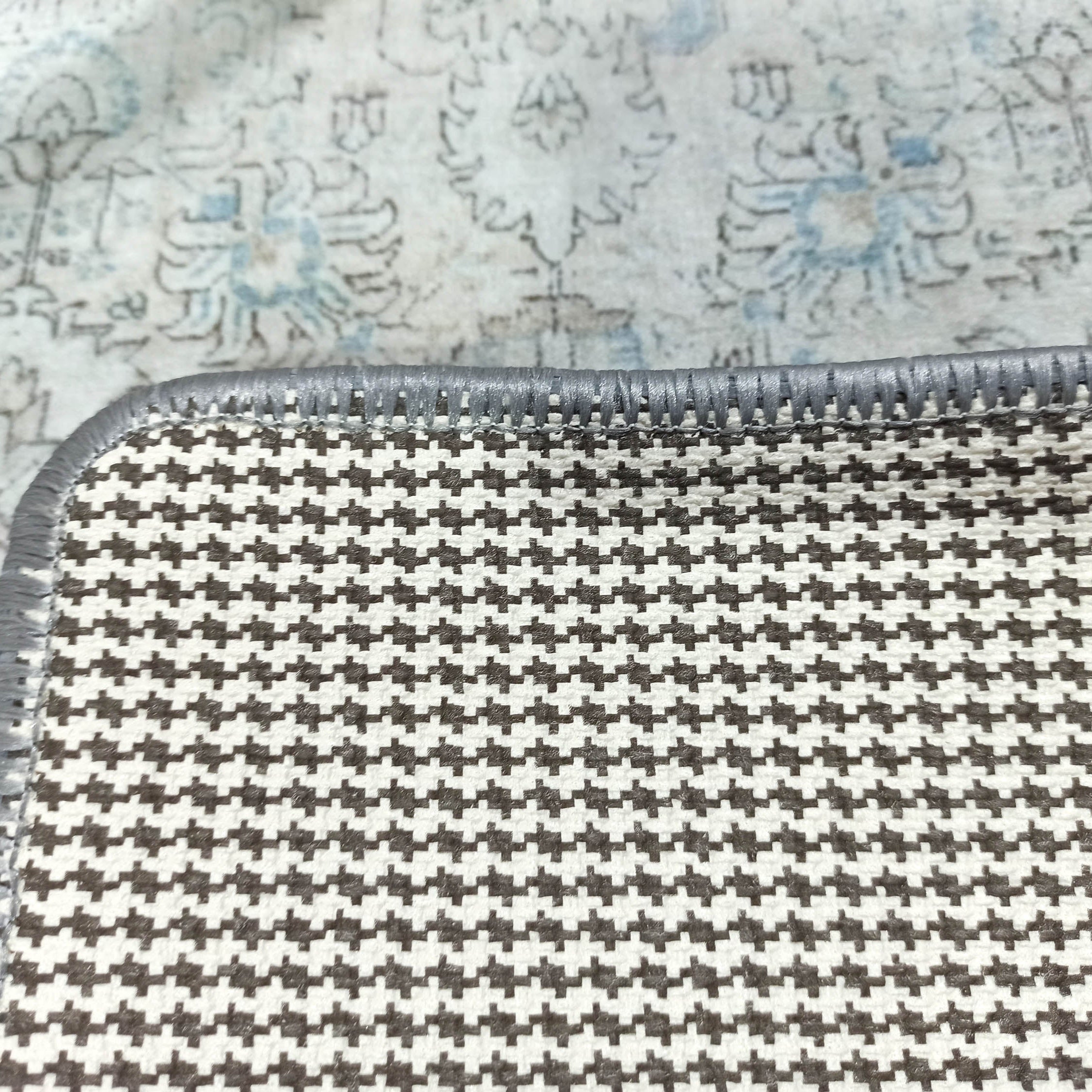 Bowie Neutral Blue Floral Turkish 2x3 Rug