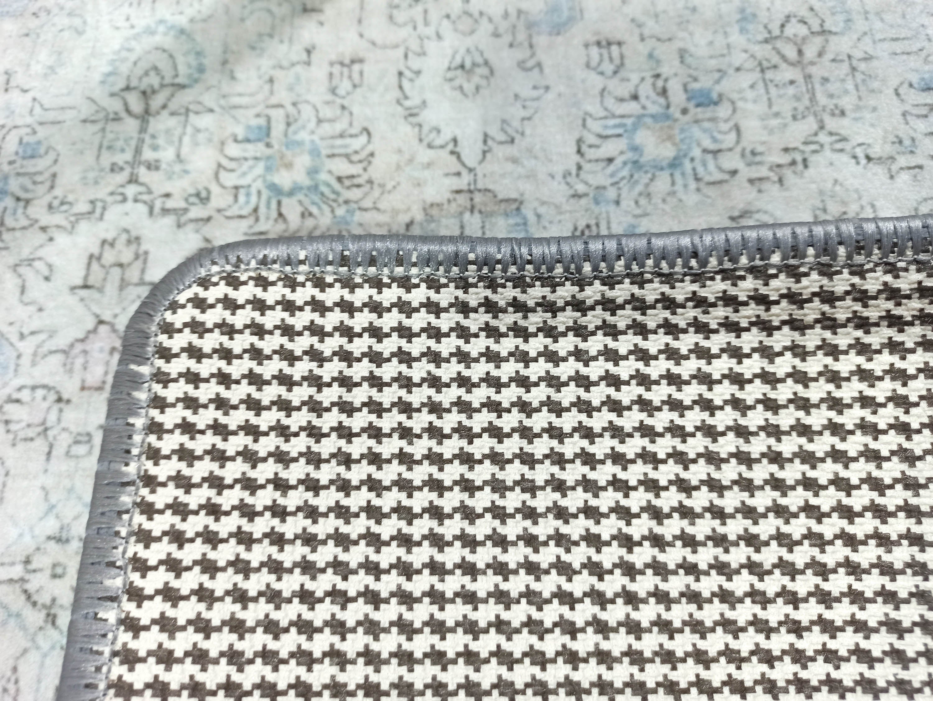 Bowie Neutral Blue Floral Turkish 2x3 Rug