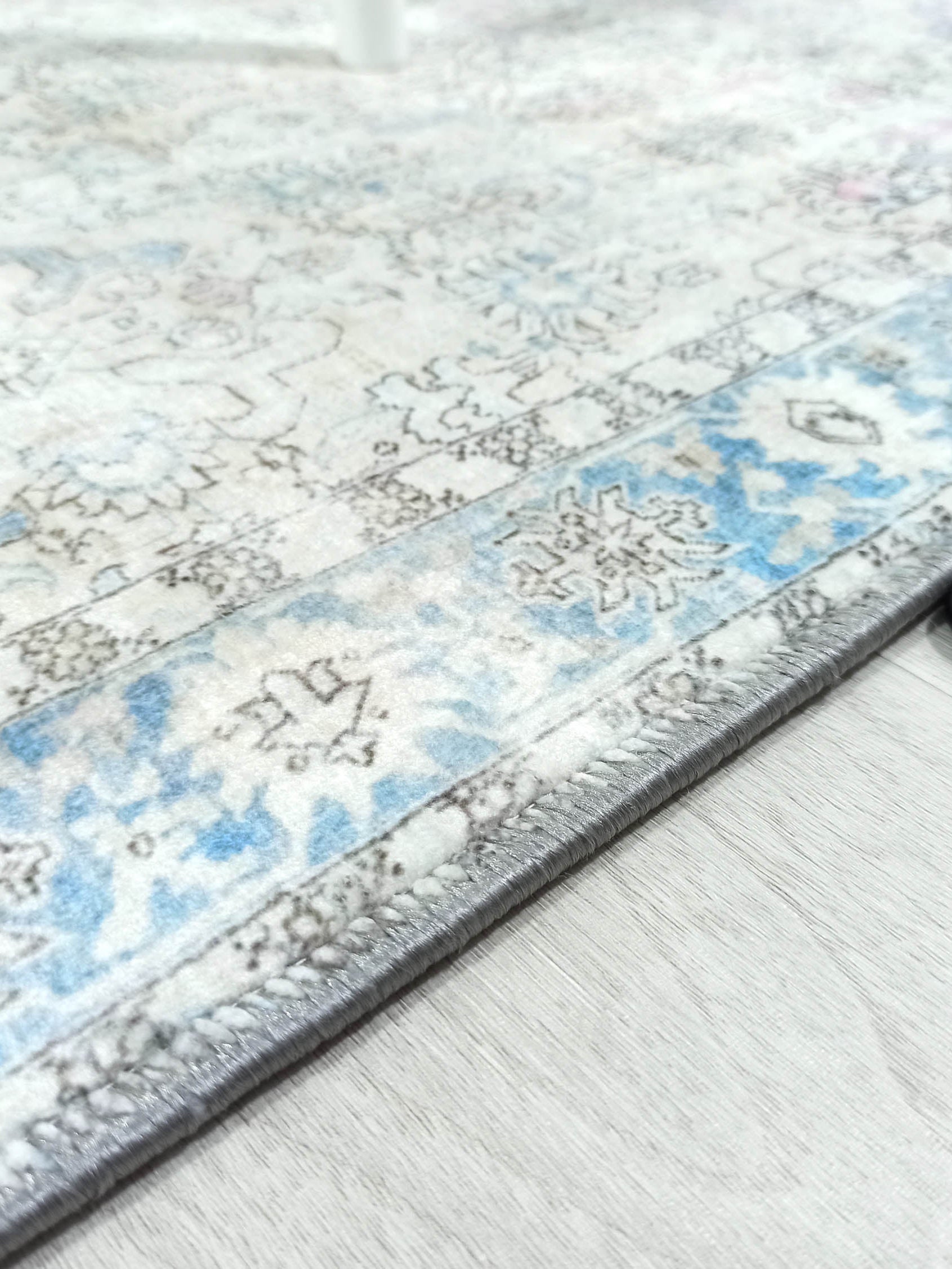 Bowie Neutral Blue Floral Turkish 2x3 Rug