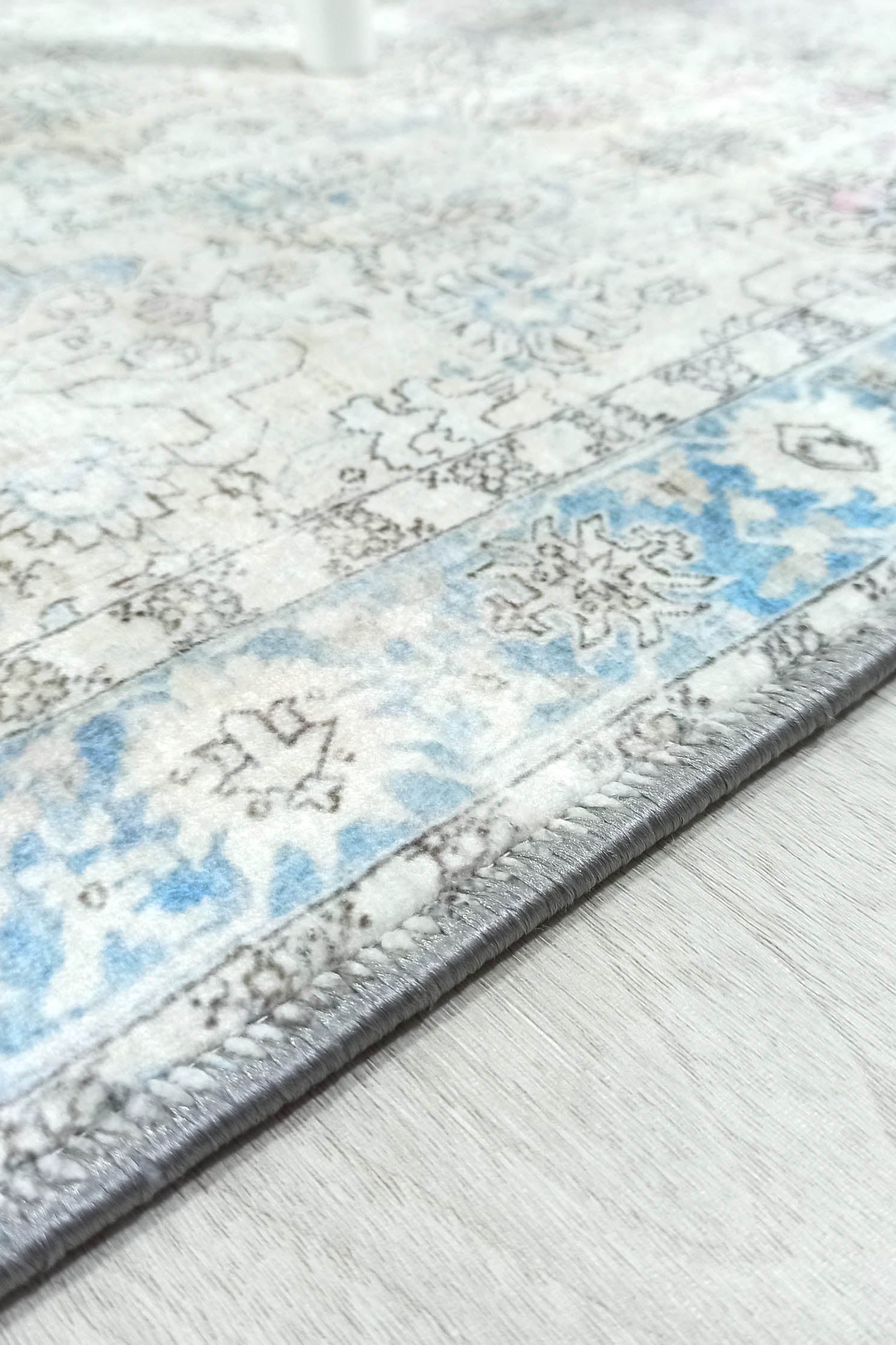 Bowie Neutral Blue Floral Turkish 2x3 Rug