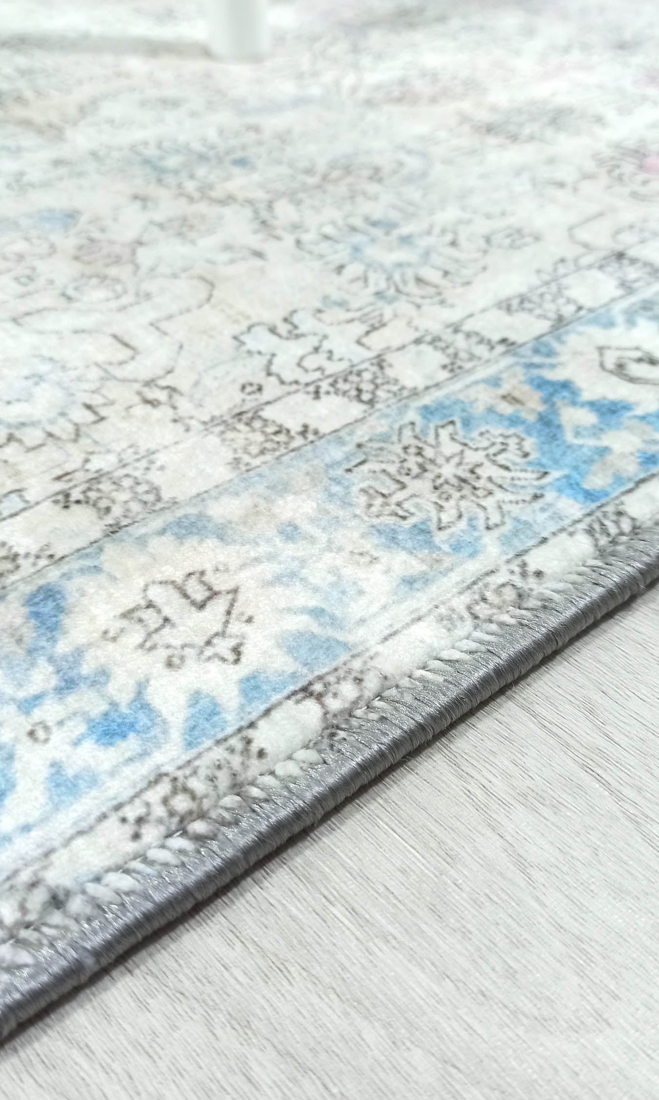 Bowie Neutral Blue Floral Turkish 2x3 Rug