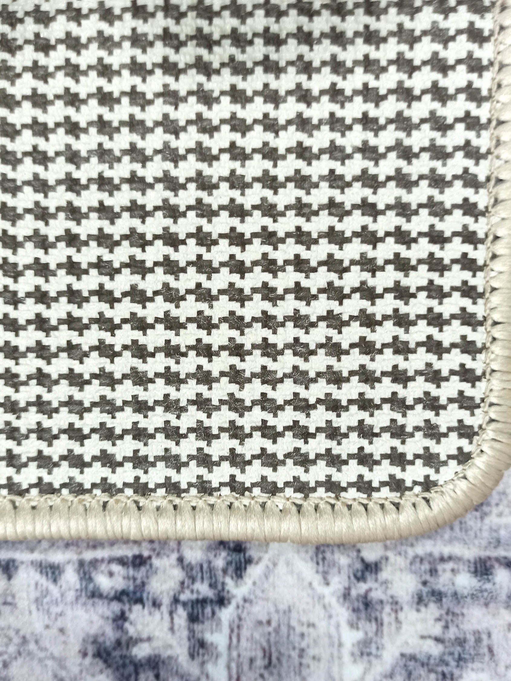 Mayven Neutral Beige Lavender Heriz Persian 2x3 Rug