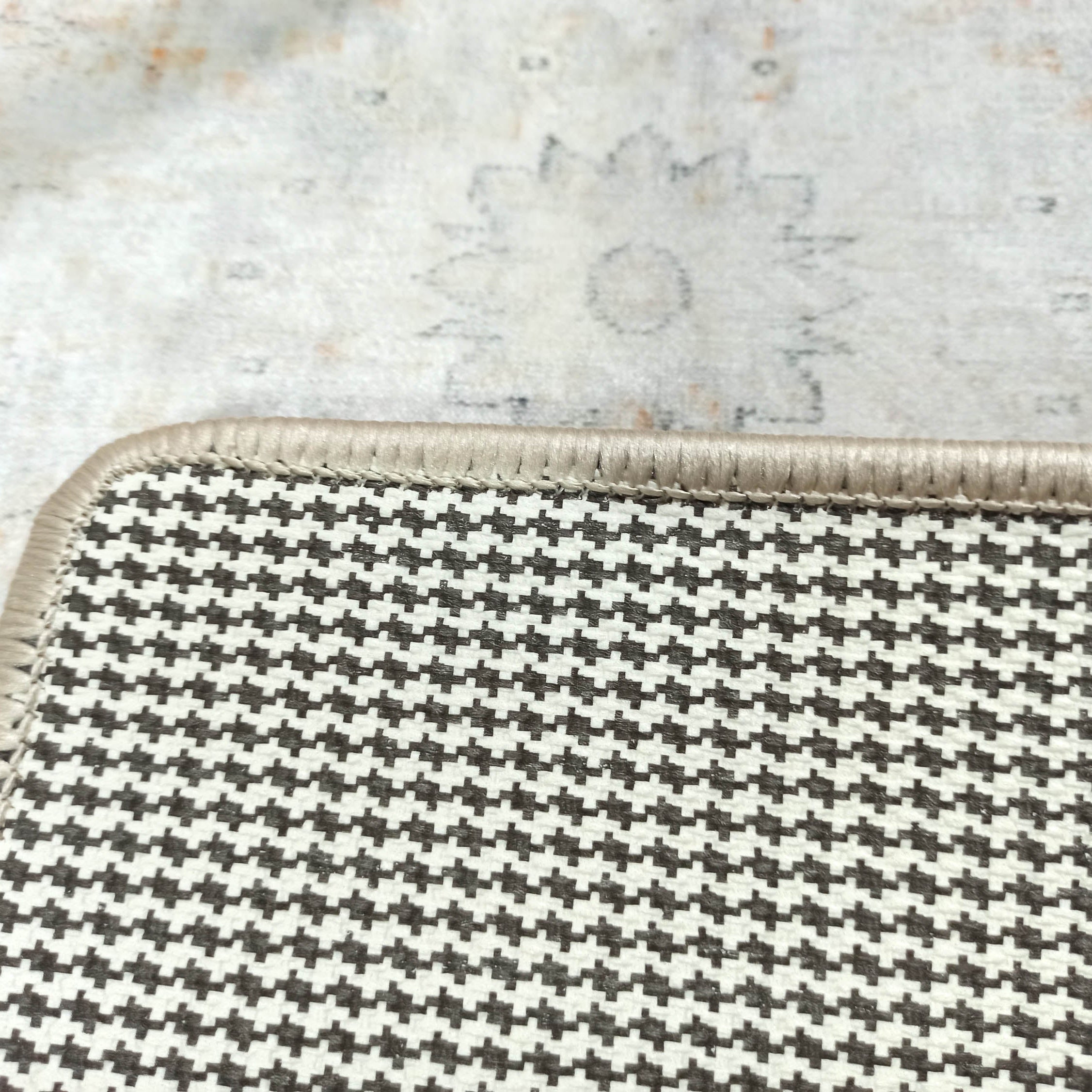 Makenna Orange Distressed Beige Turkish 2x3 Rug