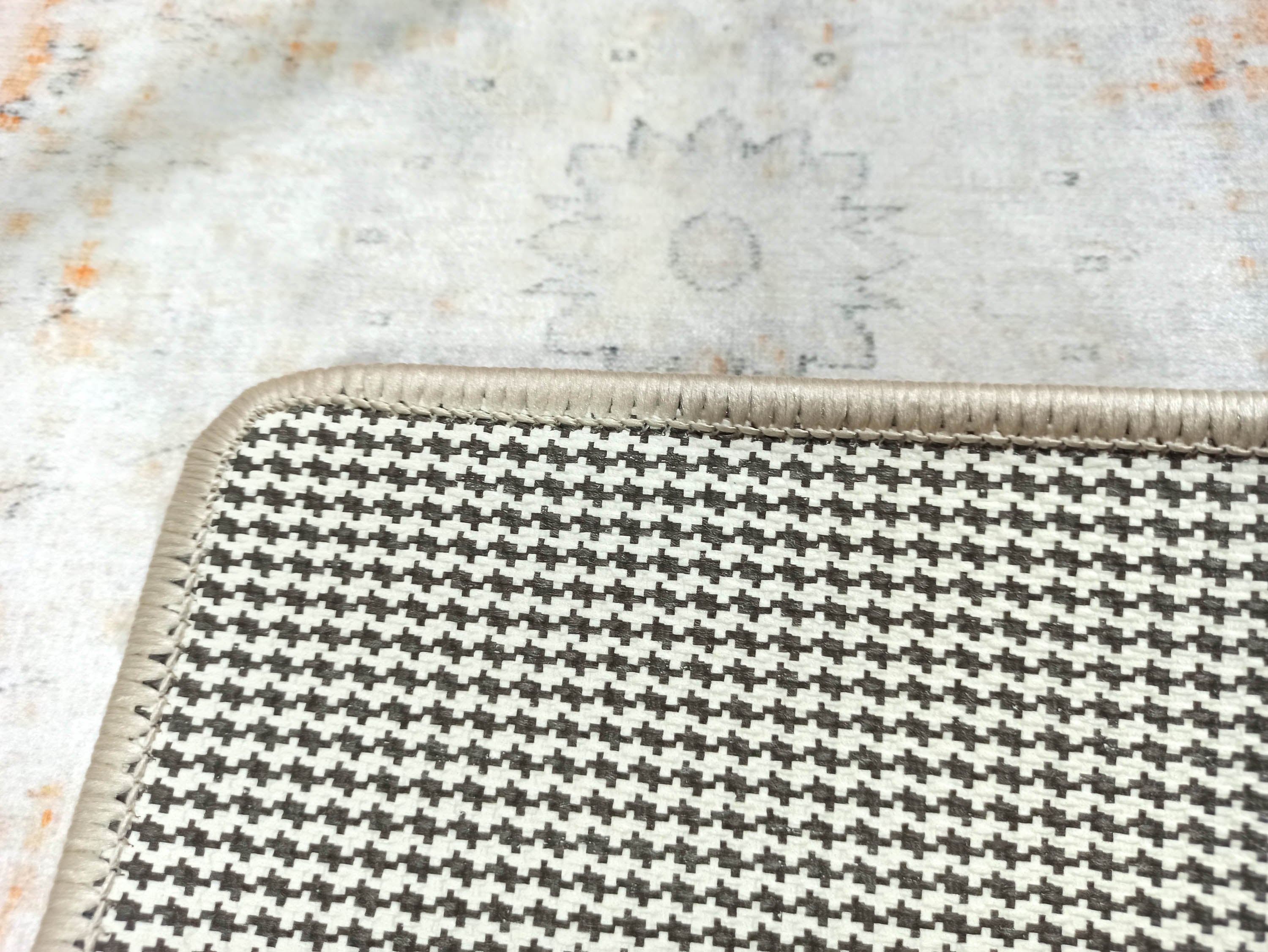 Makenna Orange Distressed Beige Turkish 2x3 Rug