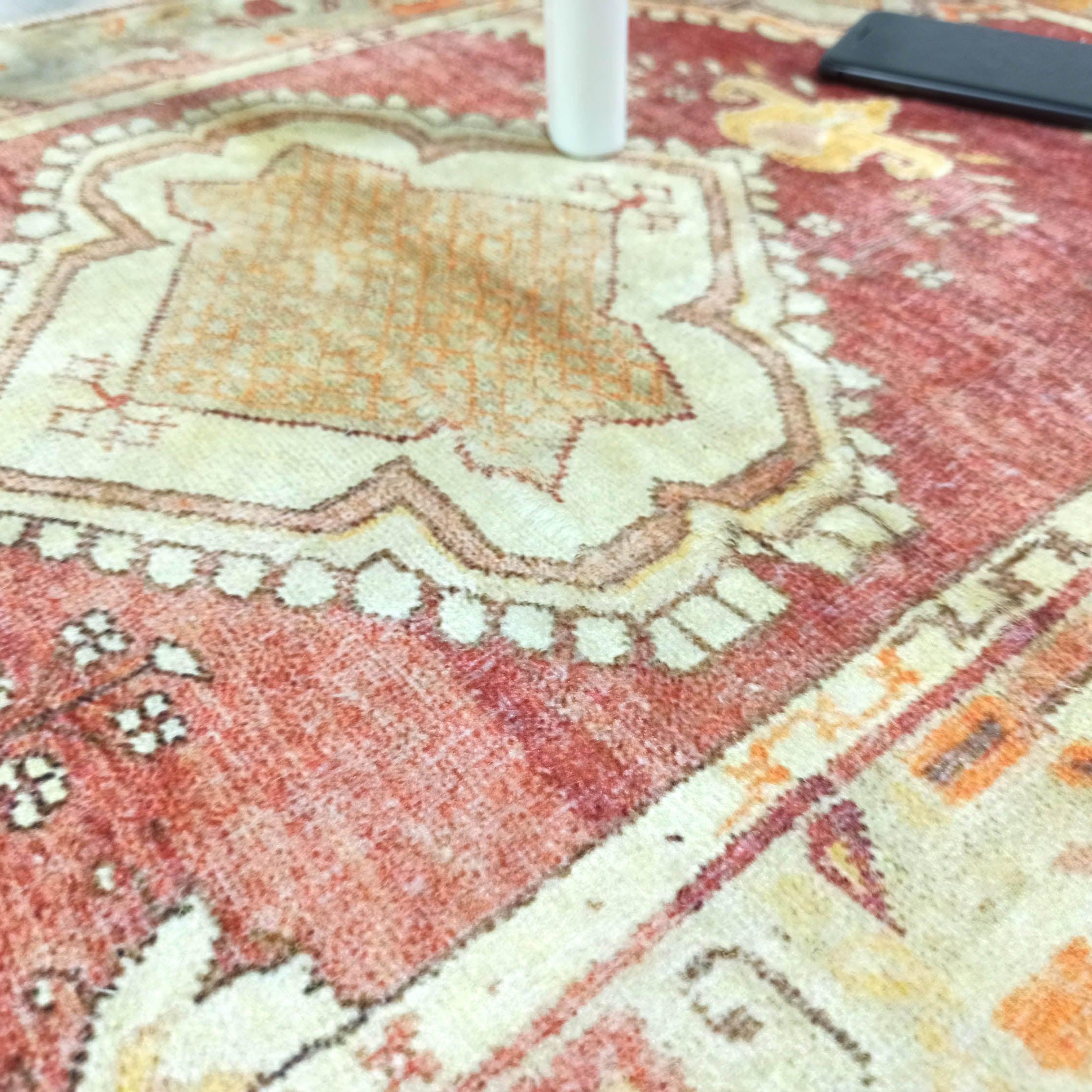 Aria Yellow Gold Medallion Turkish 2x3 Rug