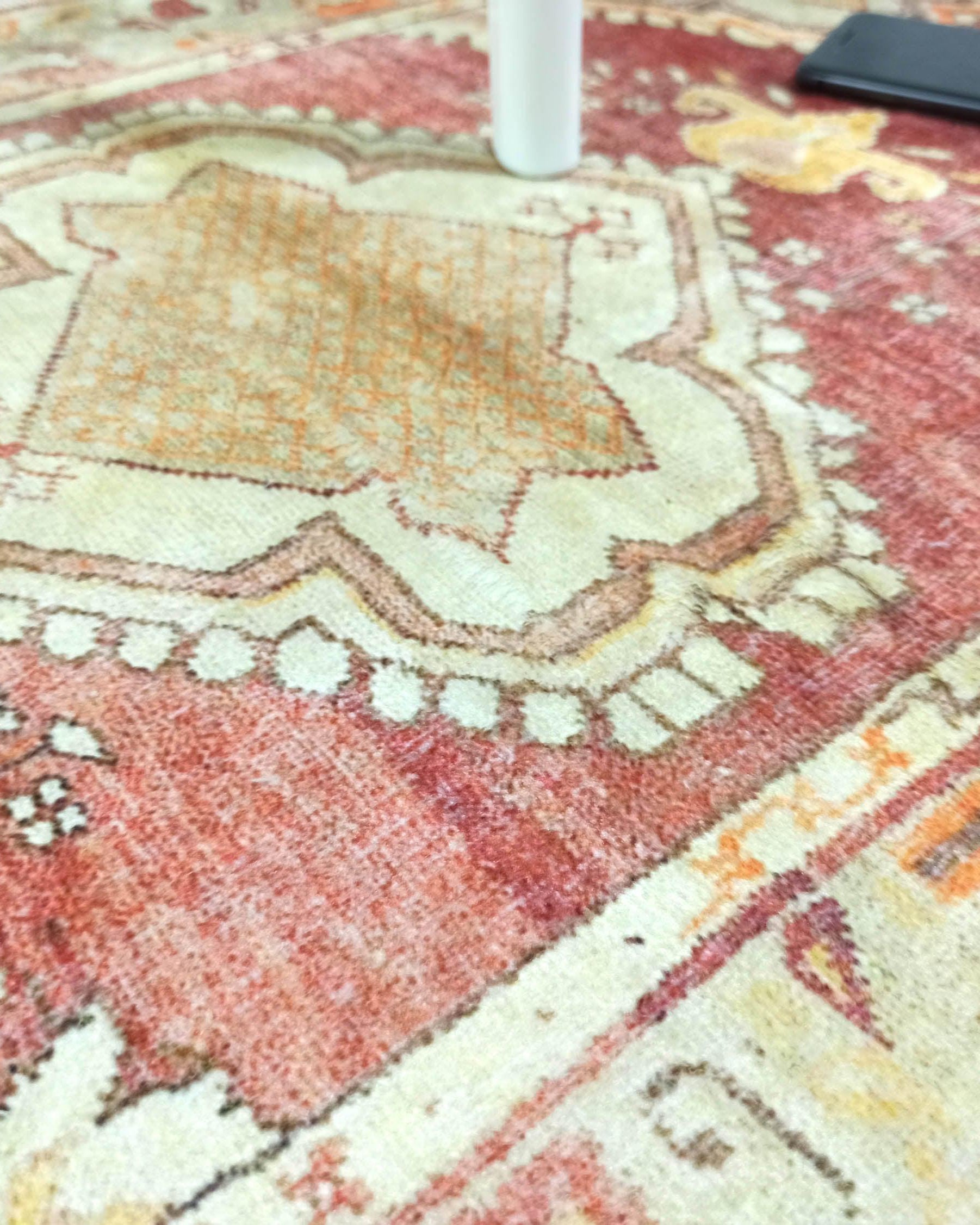 Aria Yellow Gold Medallion Turkish 2x3 Rug