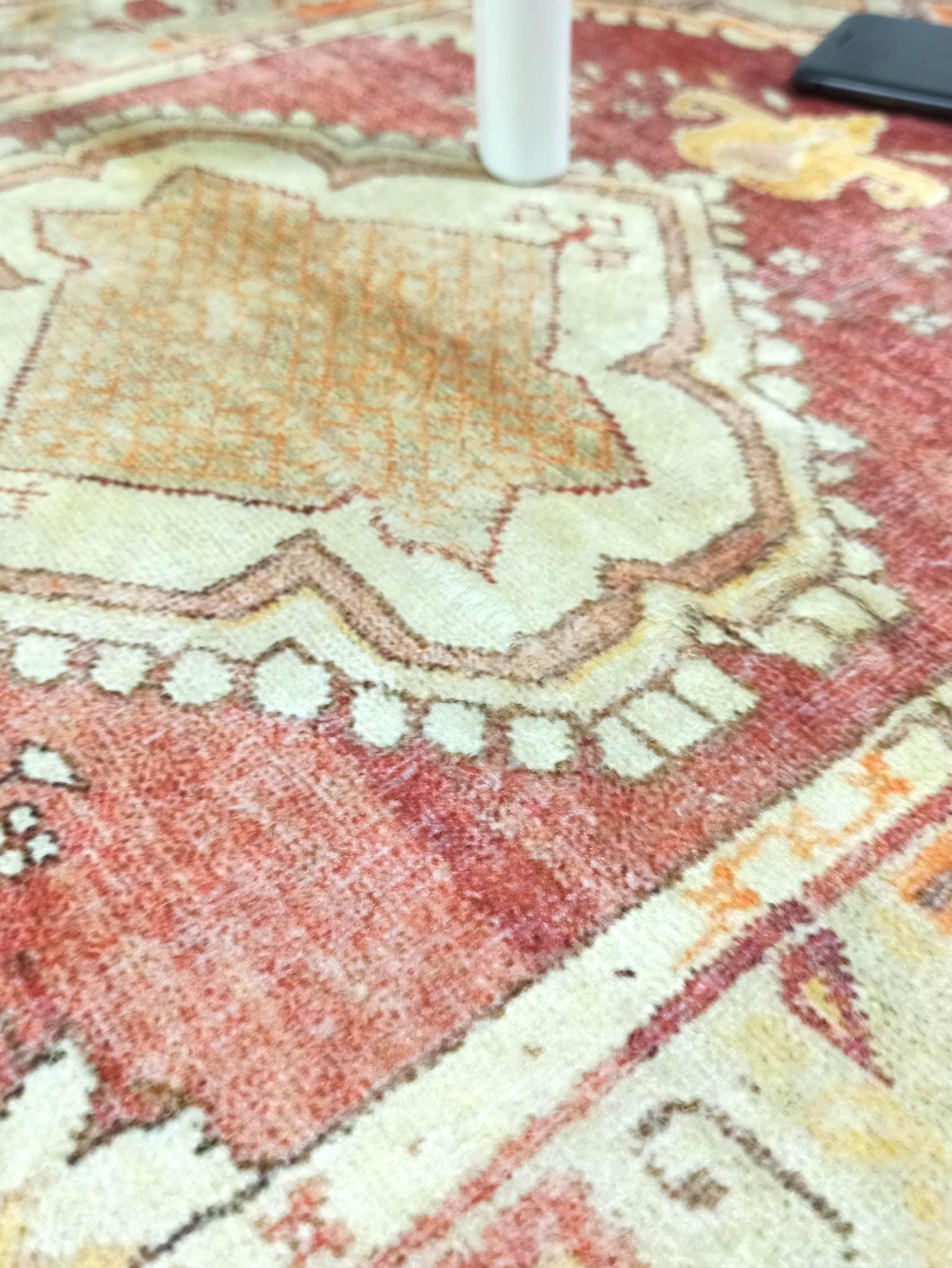 Aria Yellow Gold Medallion Turkish 2x3 Rug