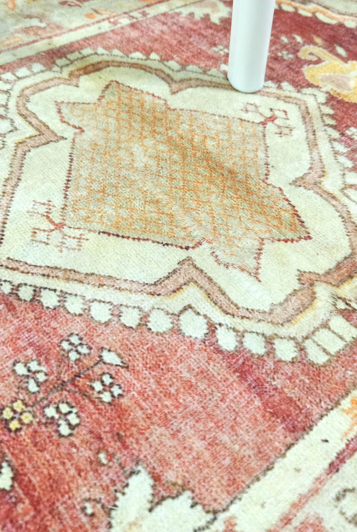 Aria Yellow Gold Medallion Turkish 2x3 Rug