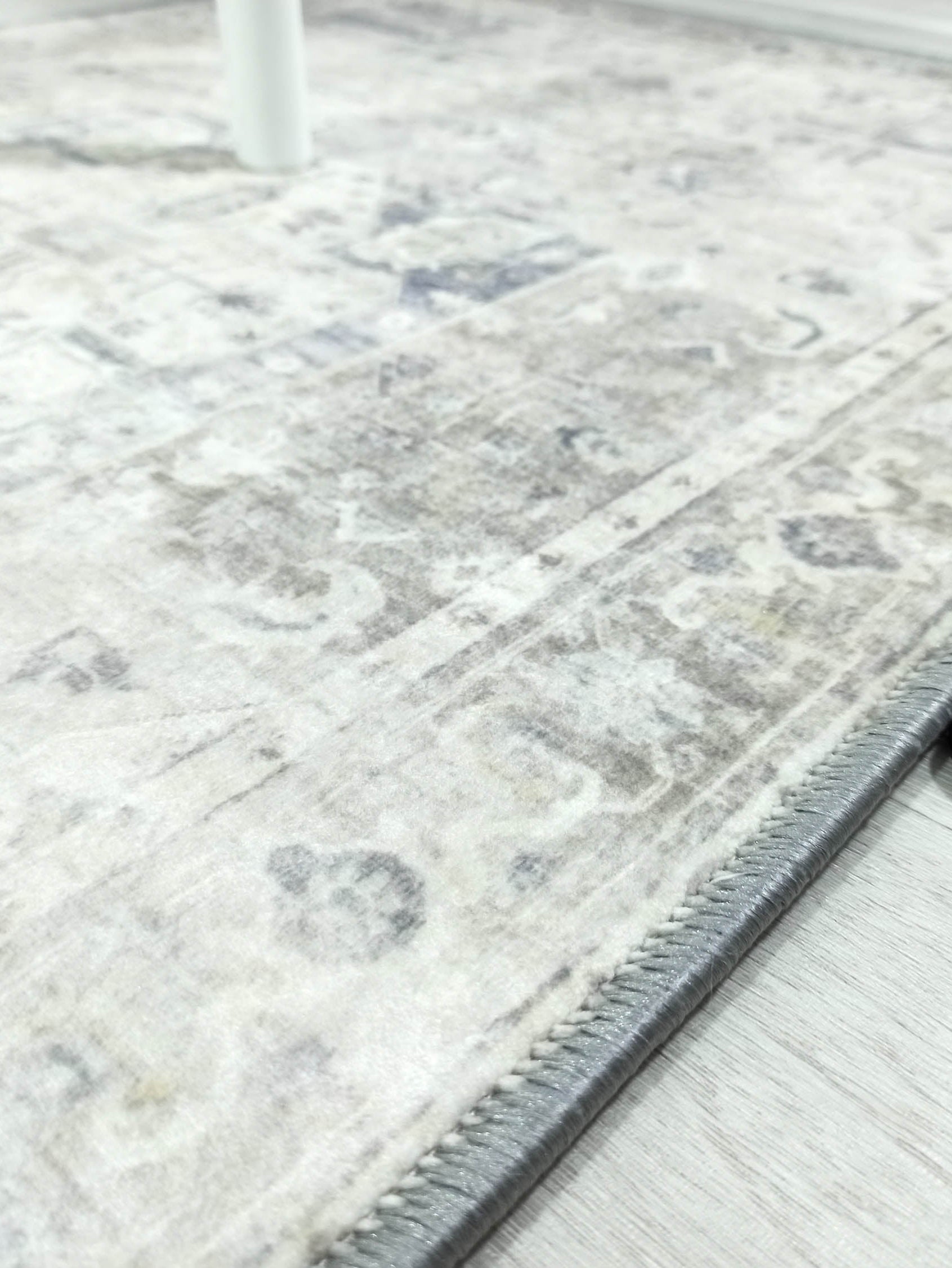 Landy Neutral Gray Heriz Persian 2x3 Rug