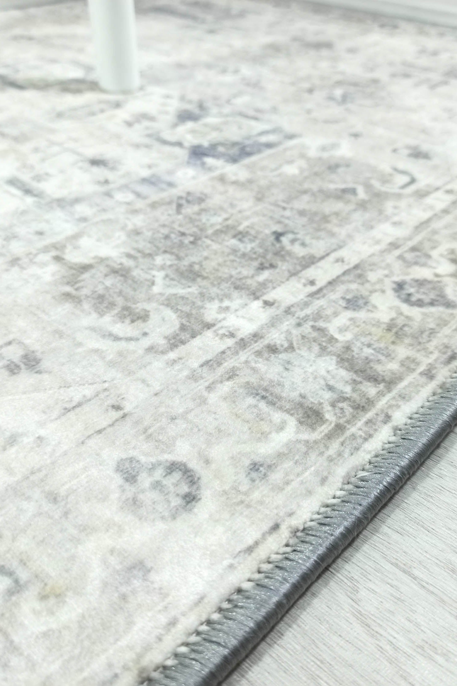 Landy Neutral Gray Heriz Persian 2x3 Rug