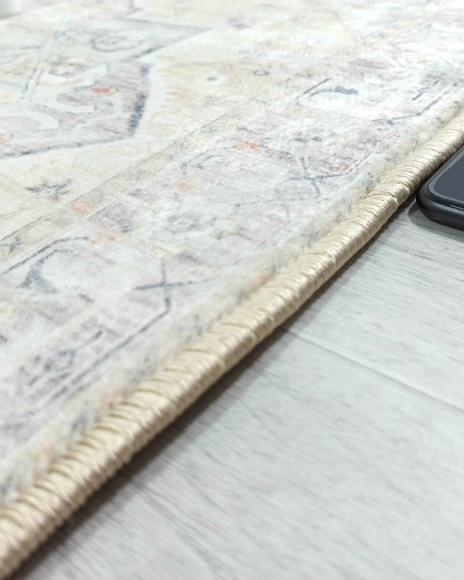 Kinzlee Neutral Beige Persian 2x3 Rug