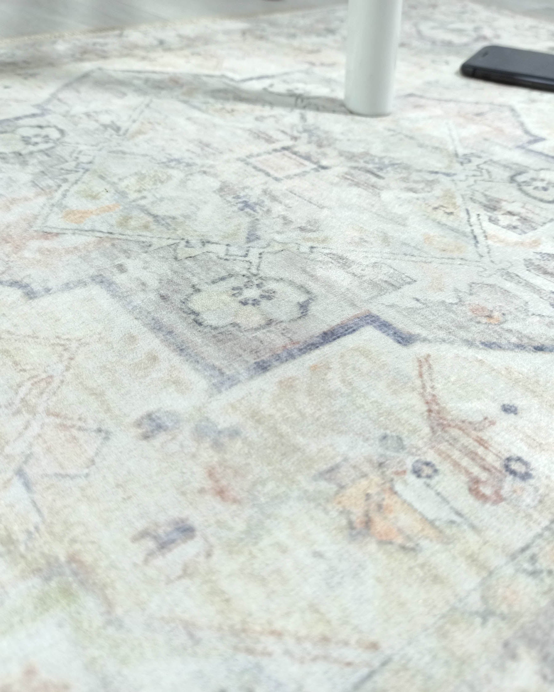 Kinzlee Neutral Beige Persian 2x3 Rug