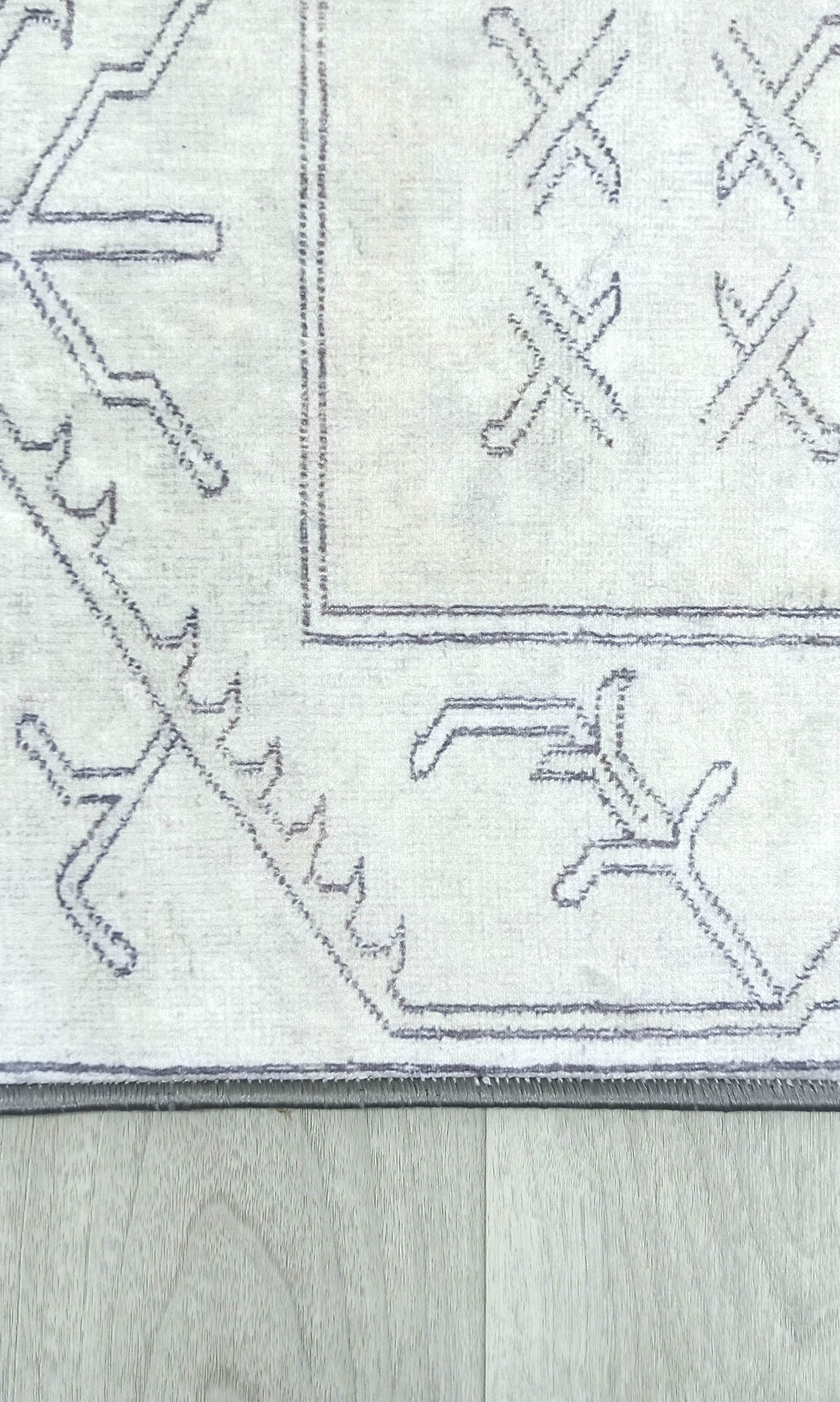 Flinda Neutral Gray Turkish Small 2x3 Rug