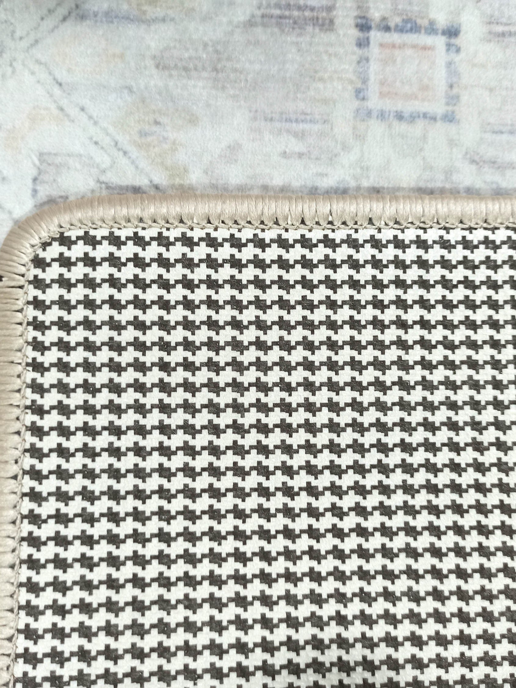 Kinzlee Neutral Beige Persian 2x3 Rug