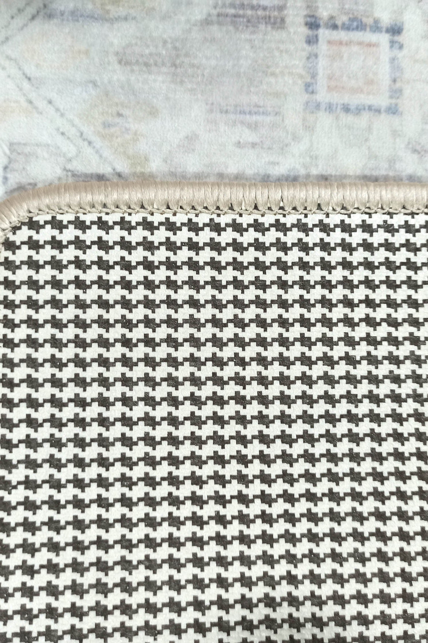 Kinzlee Neutral Beige Persian 2x3 Rug