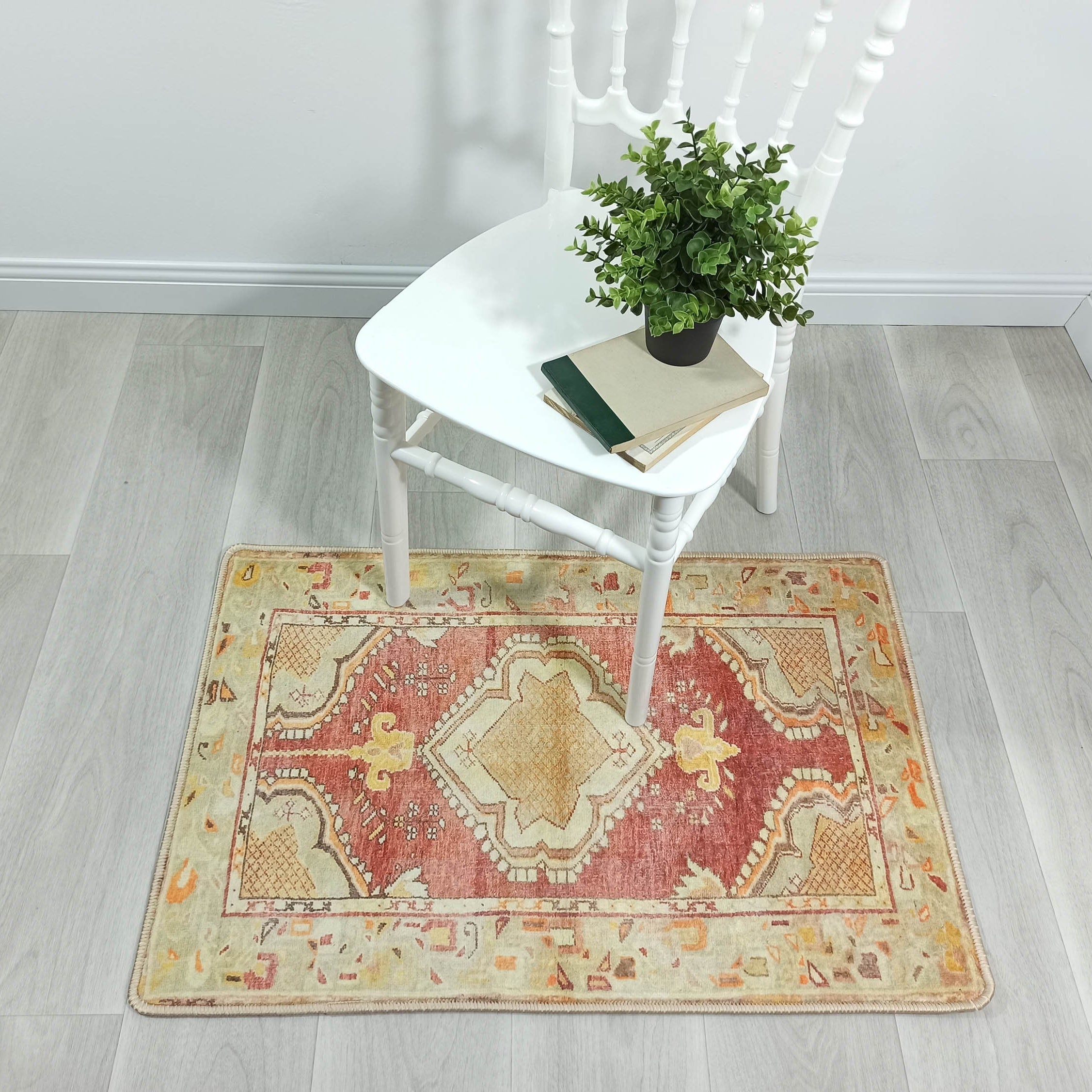Aria Yellow Gold Medallion Turkish 2x3 Rug