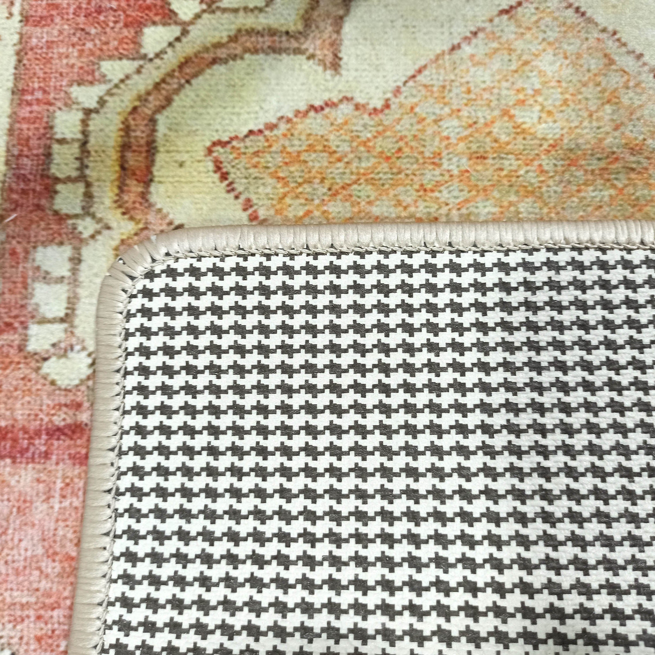 Aria Yellow Gold Medallion Turkish 2x3 Rug