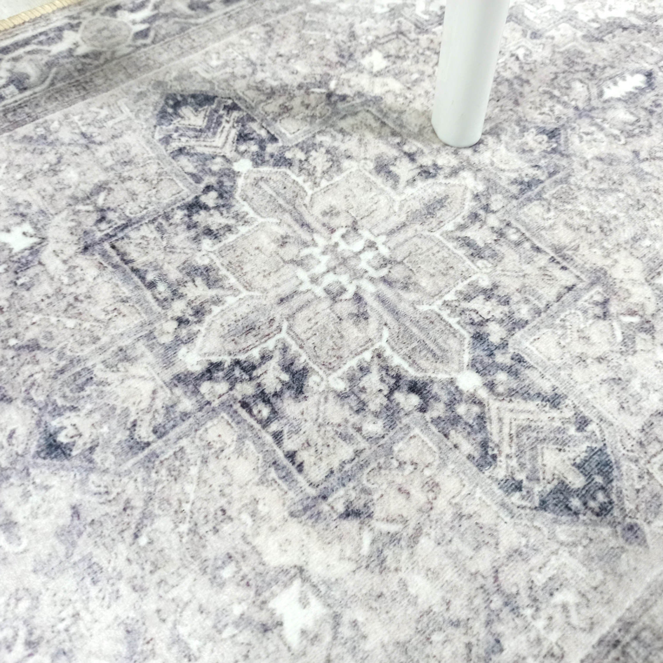 Jaylin Gray Lilac Hriz Persian 2x3 Rug