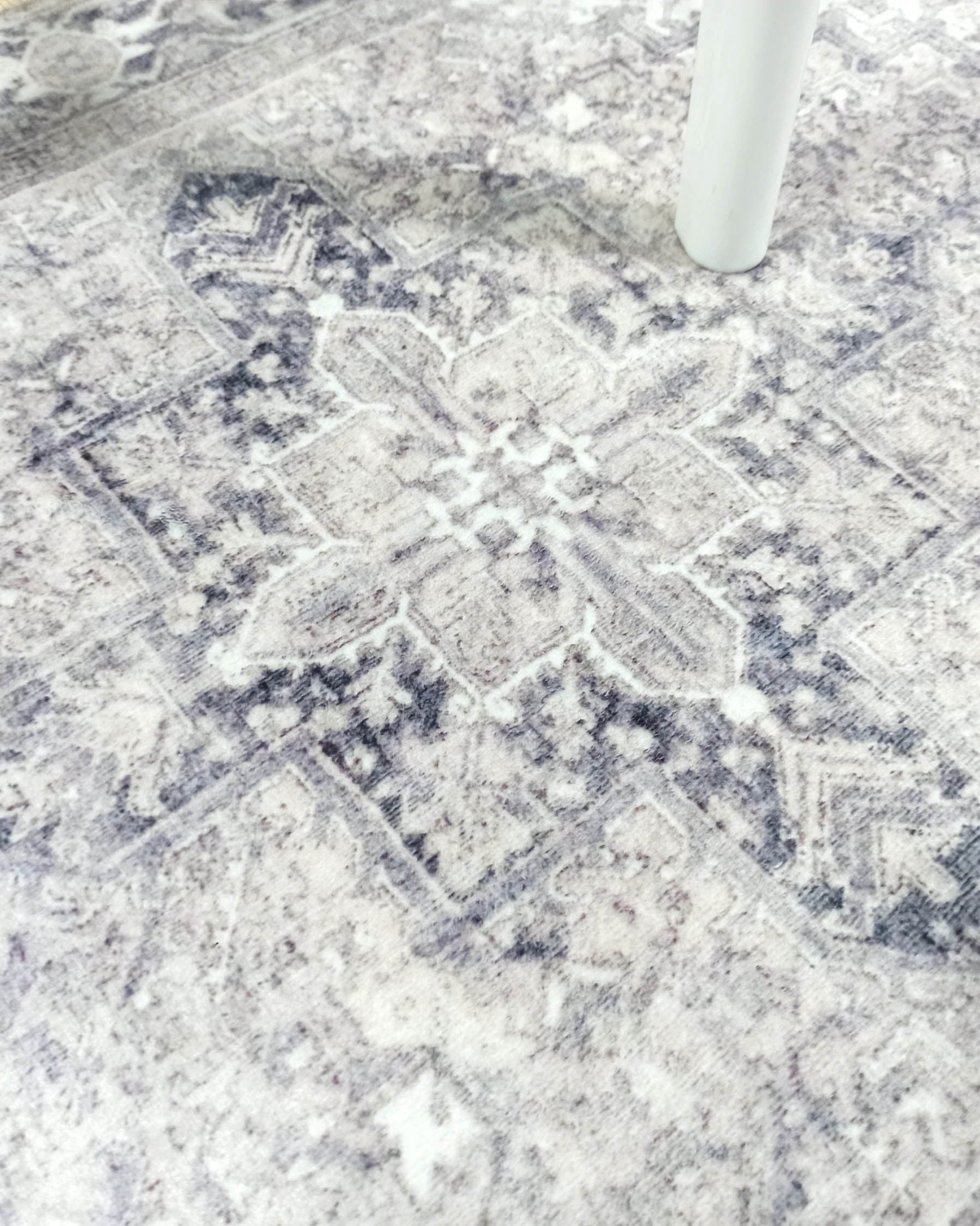 Jaylin Gray Lilac Hriz Persian 2x3 Rug