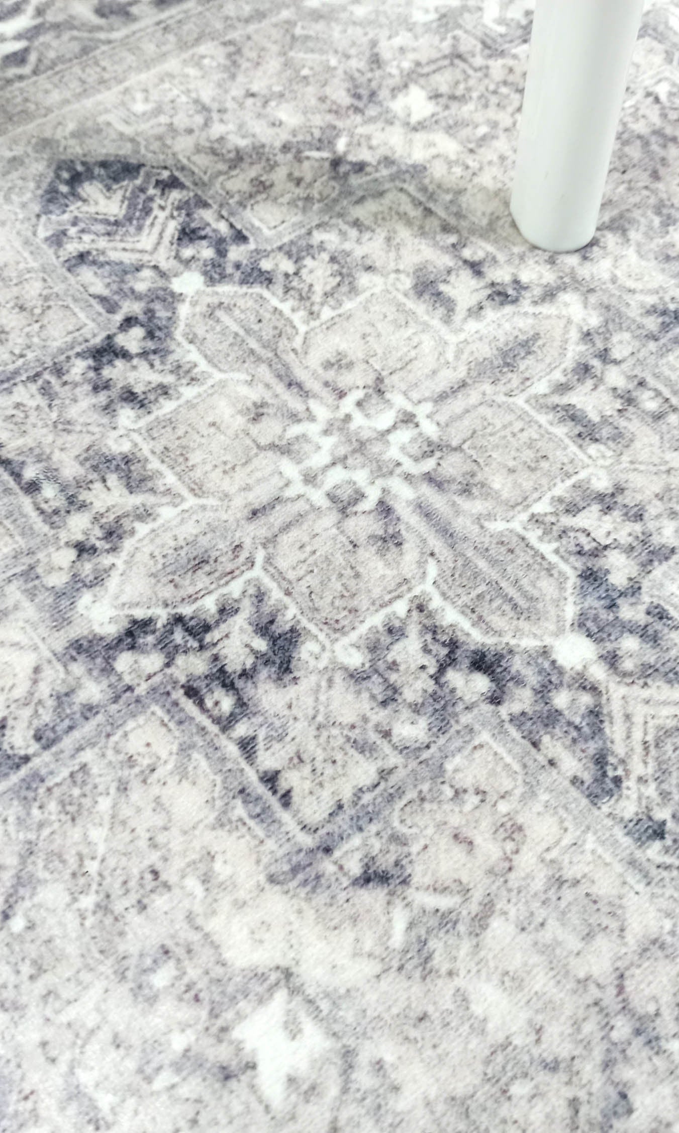 Jaylin Gray Lilac Hriz Persian 2x3 Rug