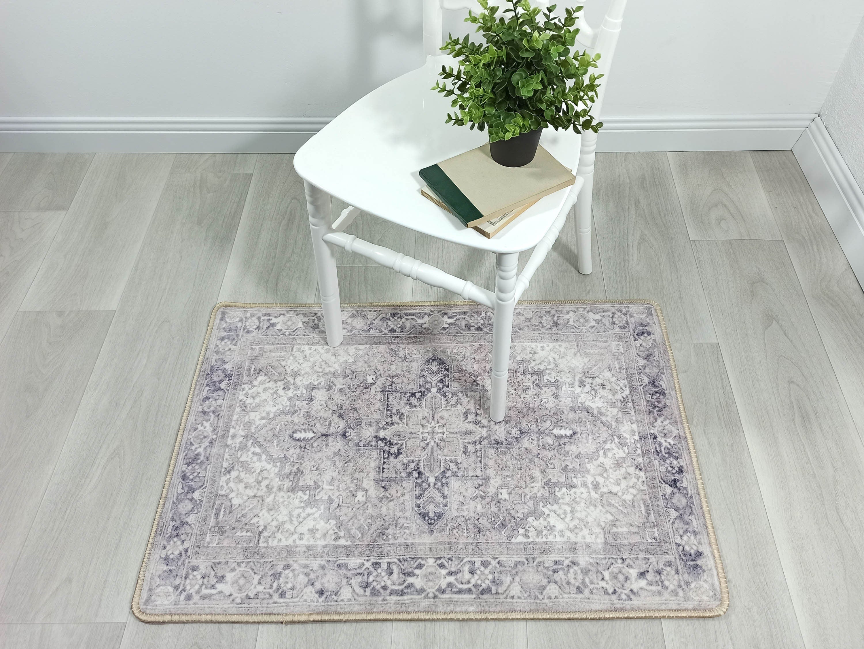 Jaylin Gray Lilac Hriz Persian 2x3 Rug