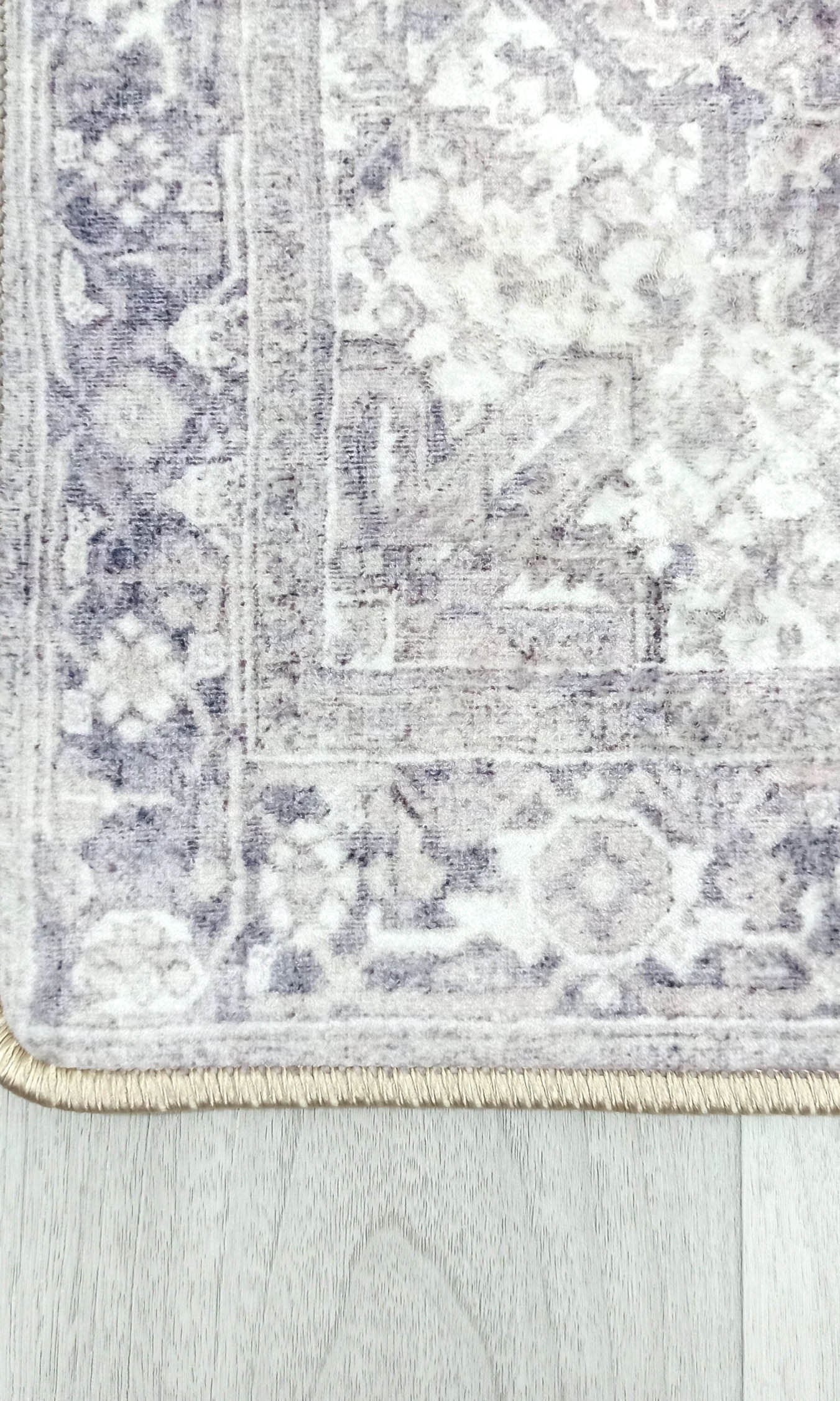 Jaylin Gray Lilac Hriz Persian 2x3 Rug