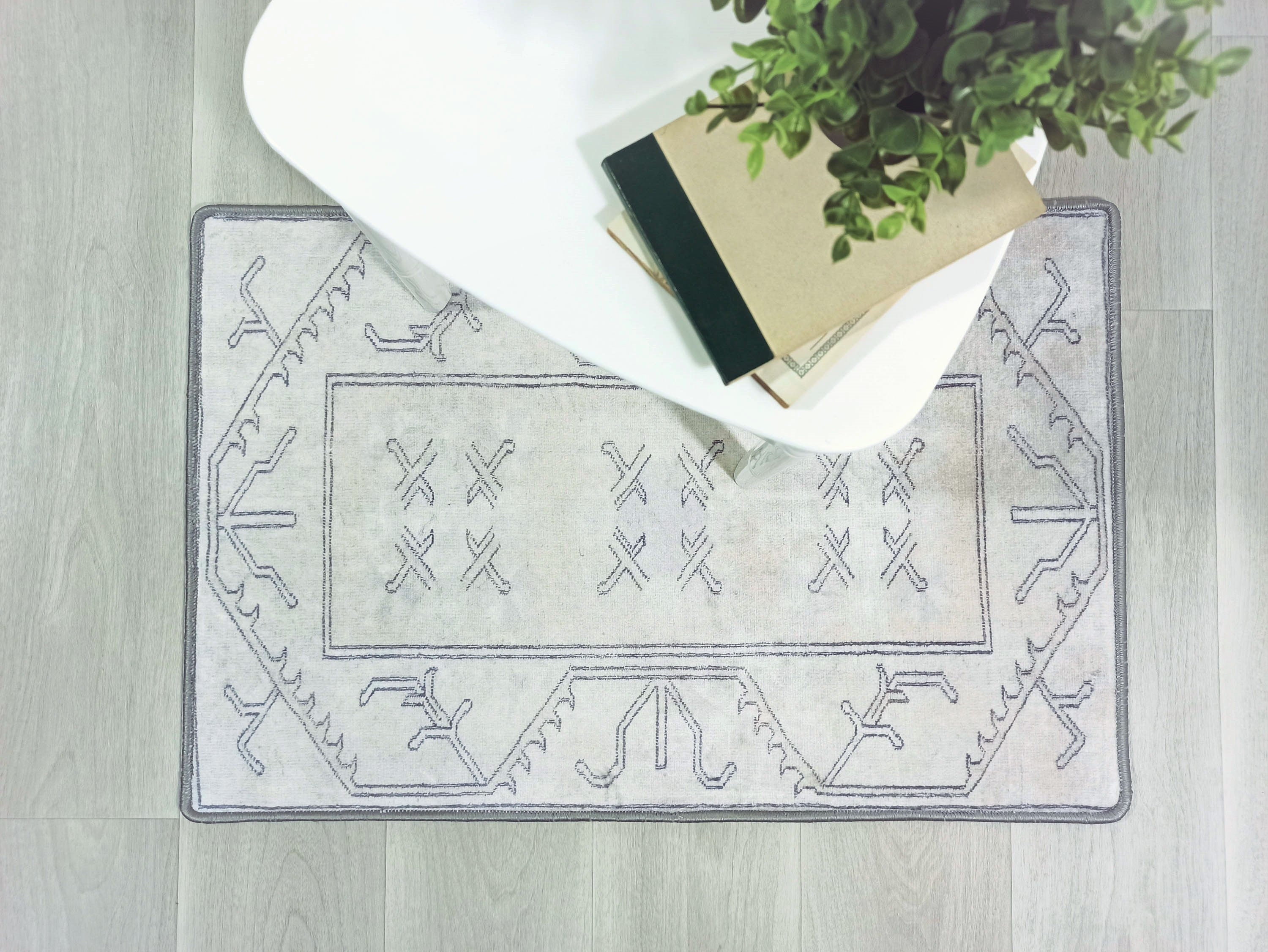 Flinda Neutral Gray Turkish Small 2x3 Rug