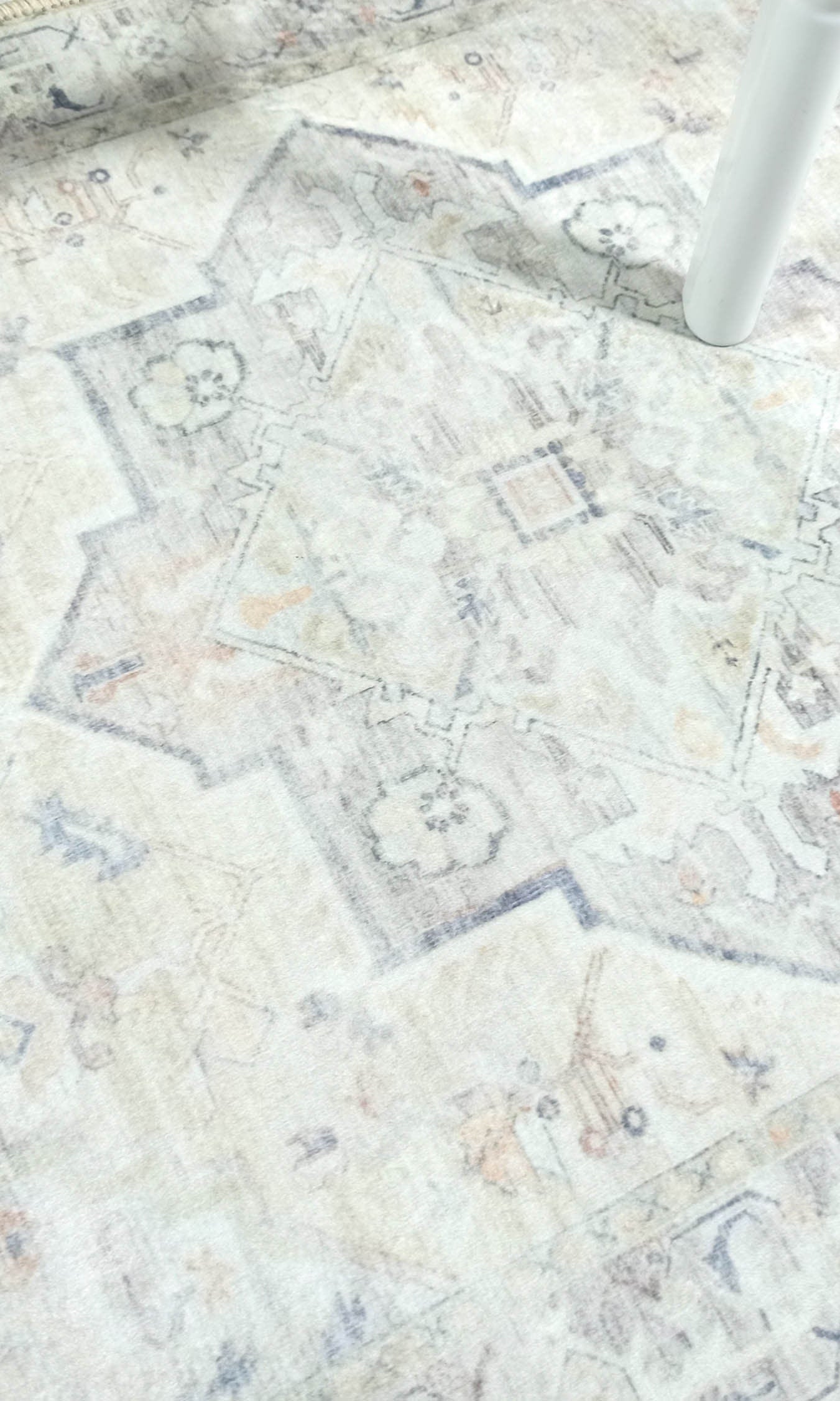 Kinzlee Neutral Beige Persian 2x3 Rug