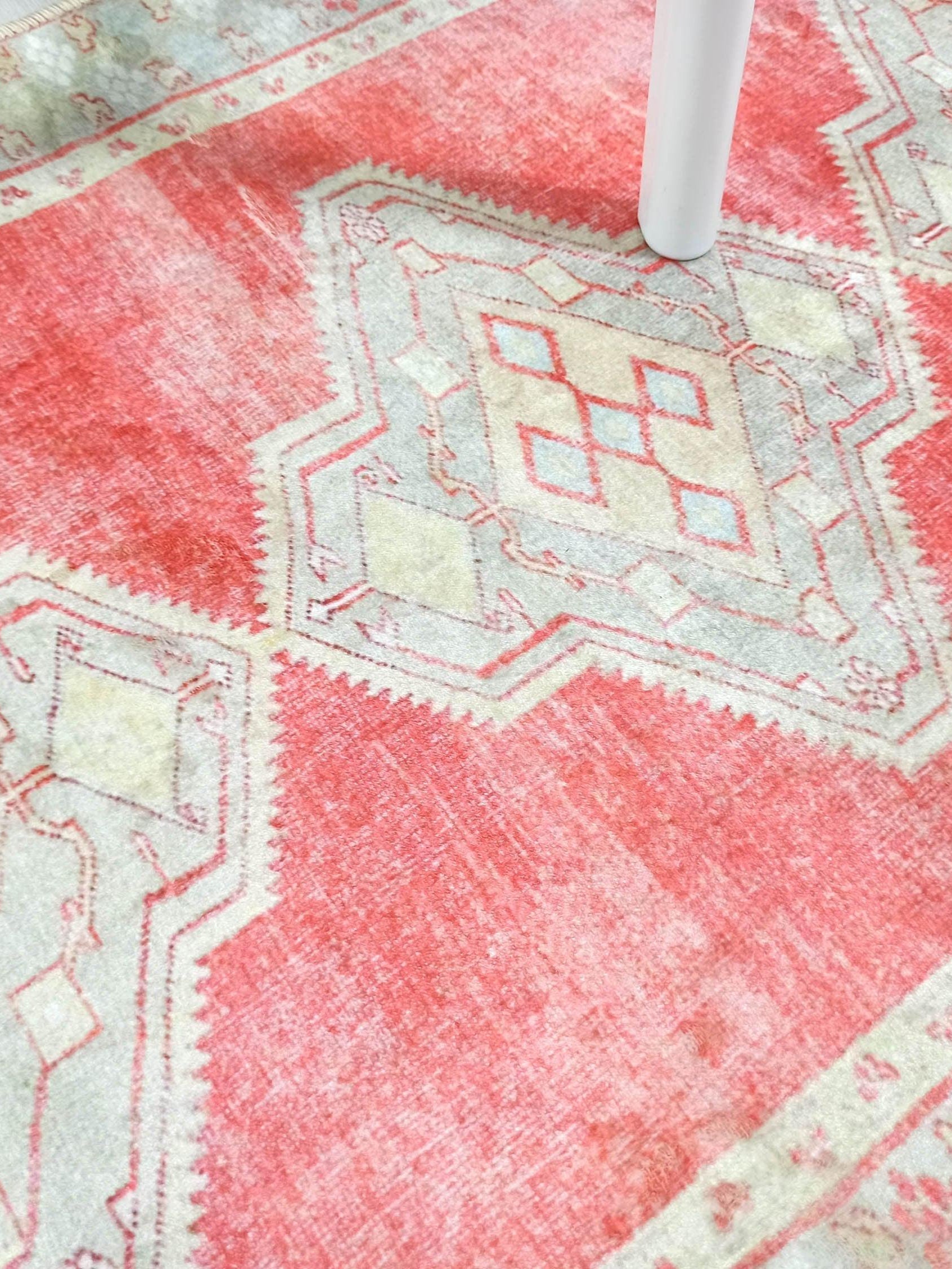 Coraline Distressed Coral Beige Turkish 2x3 Rug