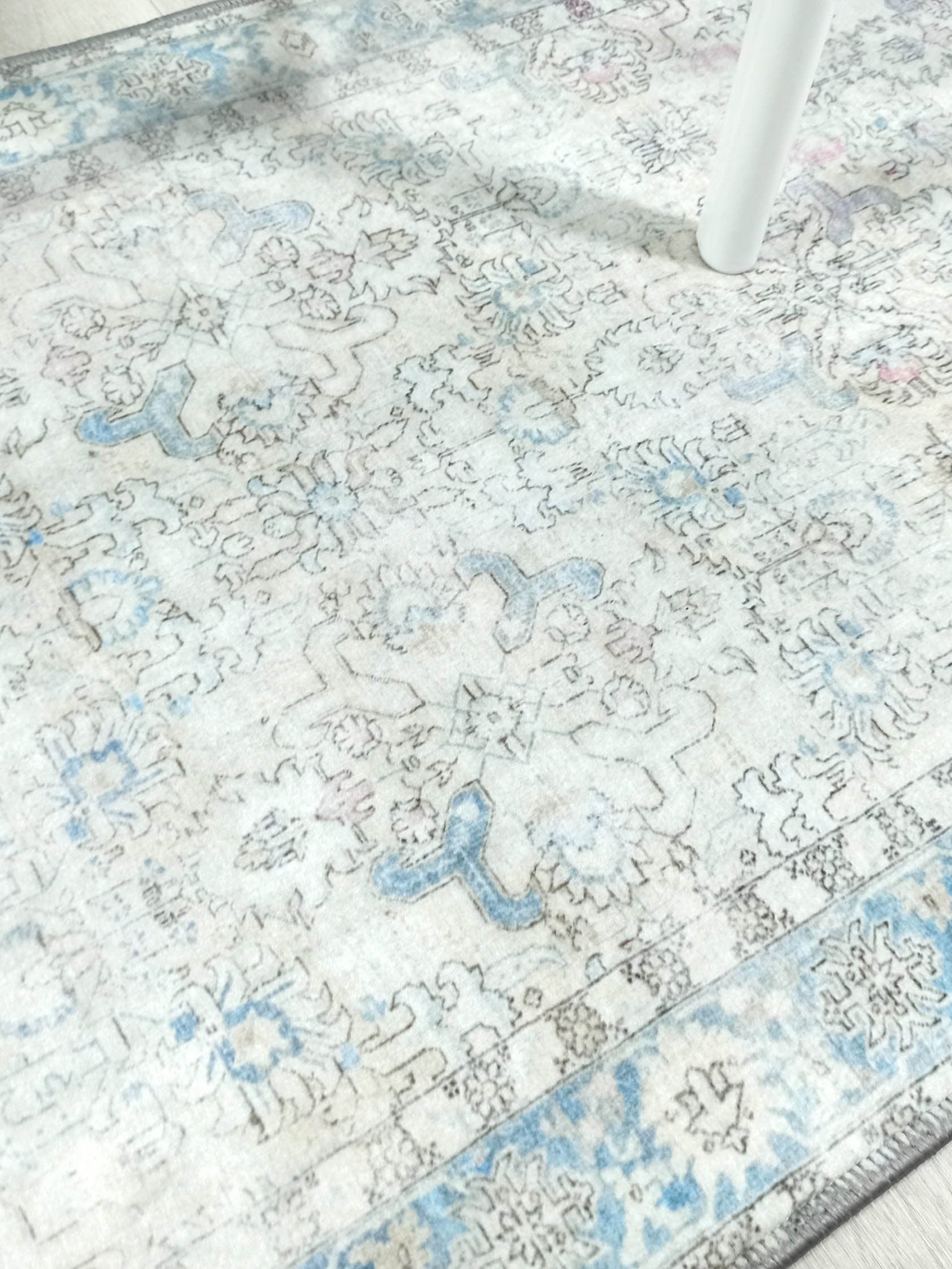 Bowie Neutral Blue Floral Turkish 2x3 Rug