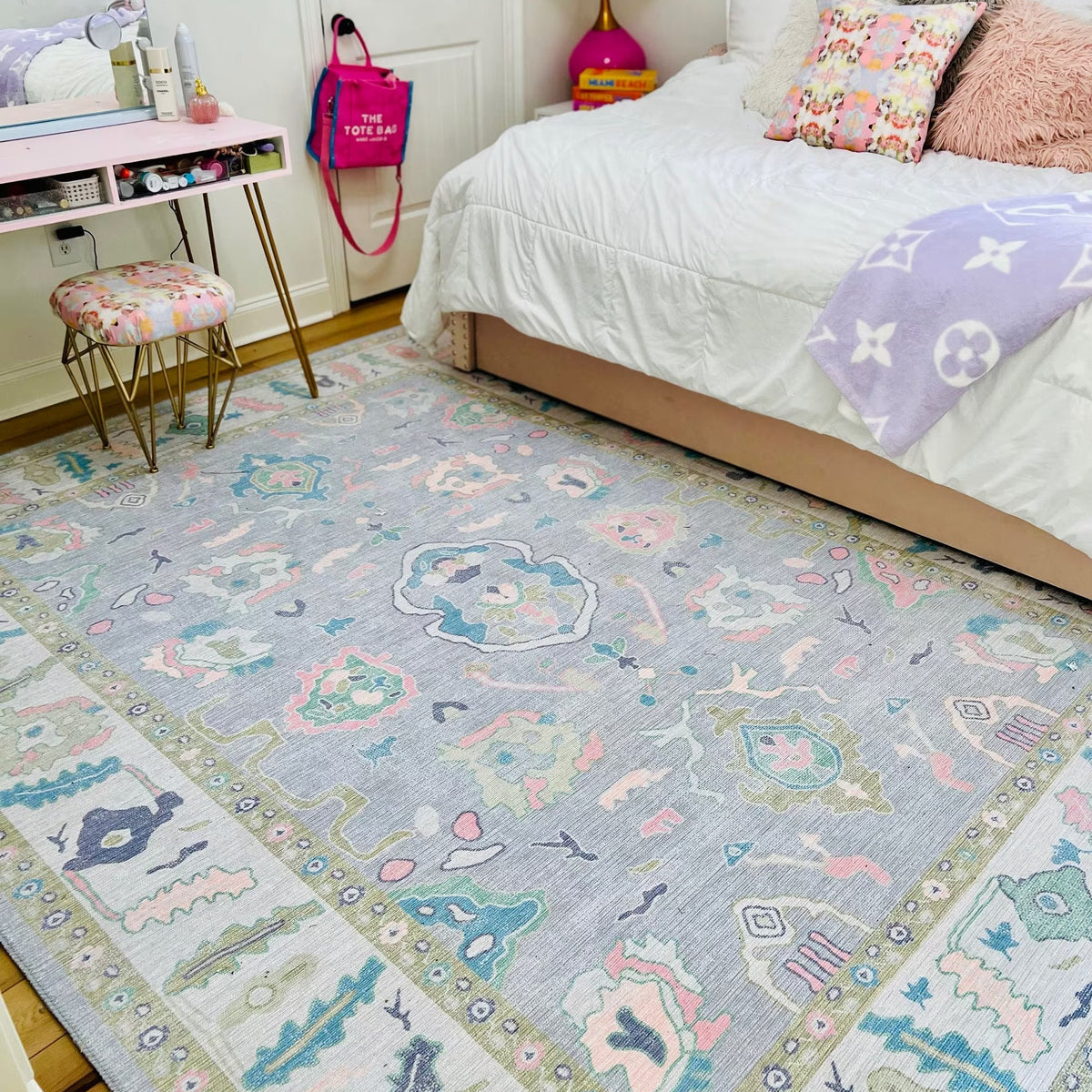 Pretty & Practical: Washable Rugs for Your Daughter’s Space – fame