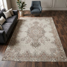 Tribal and oriental pattern on the Mihrinaz Aysuna vintage area rug – handmade in Anatolia, Turkey