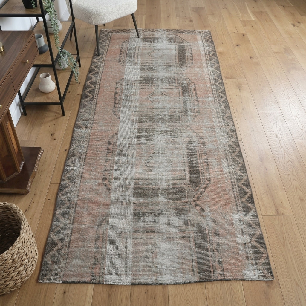 Oriental pattern on the Kyananthe Berceste distressed vintage runner rug – handmade in Anatolia, Turkey